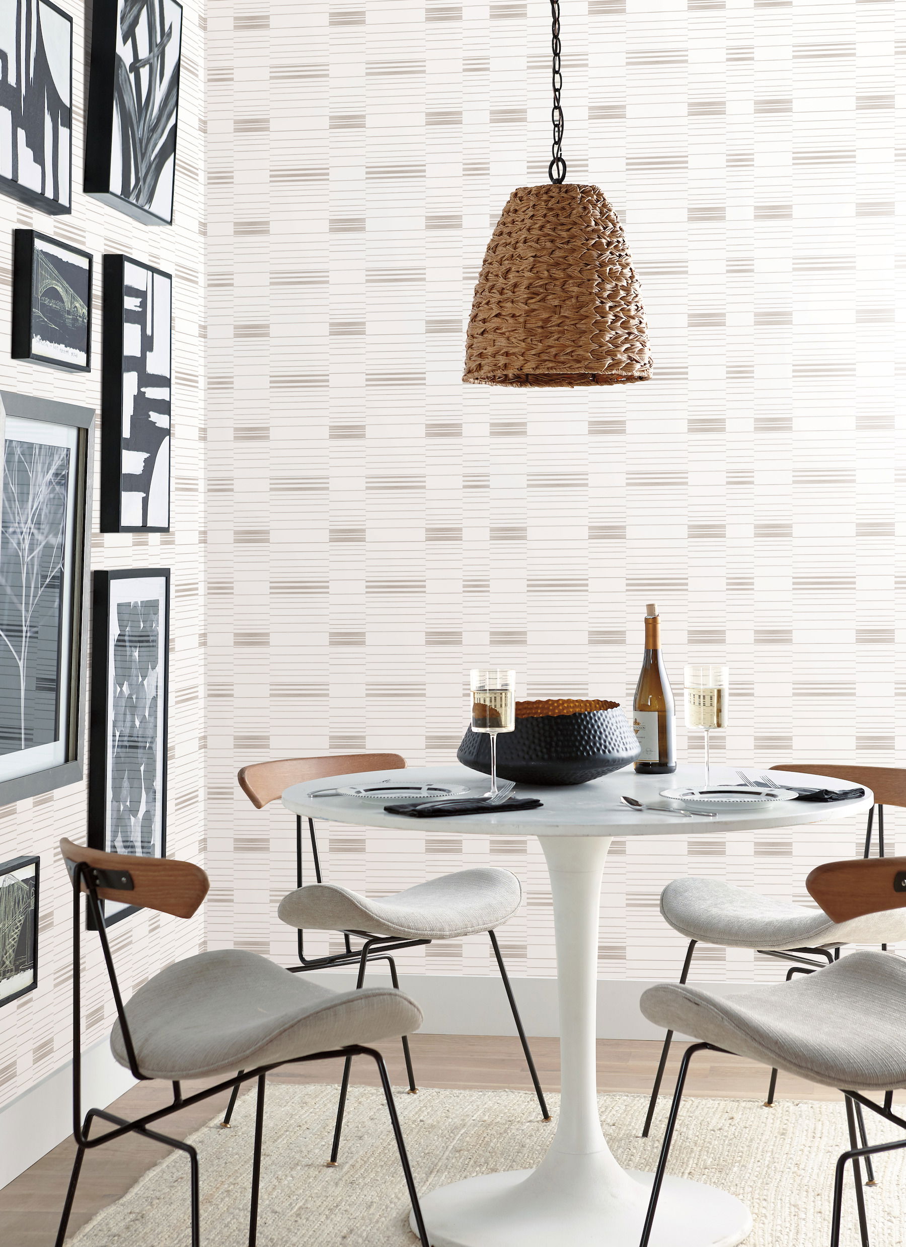 Beige & White Dashing Stripe Wallpaper large image 