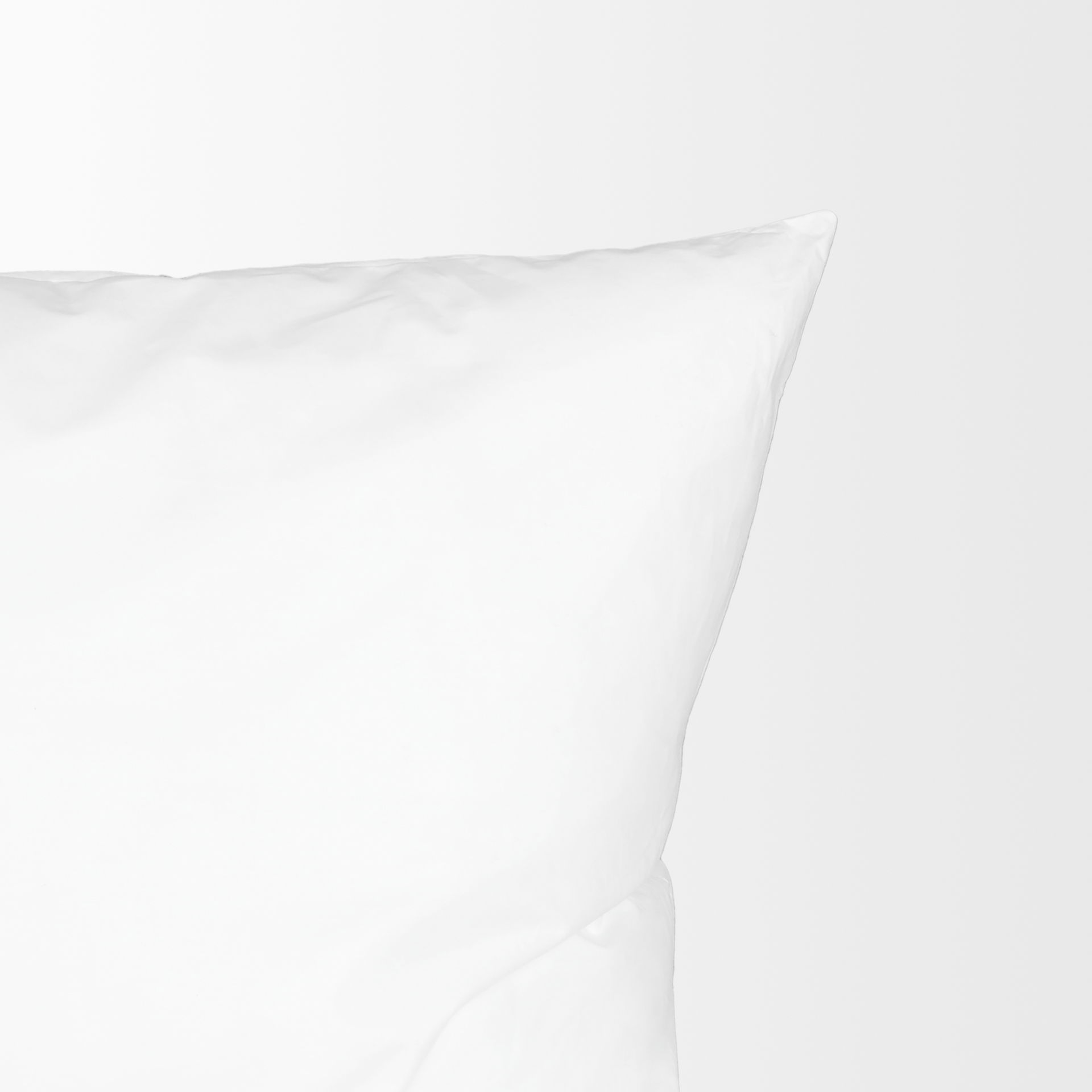 18 x 18 Non-Allergen Pillow insert large image 