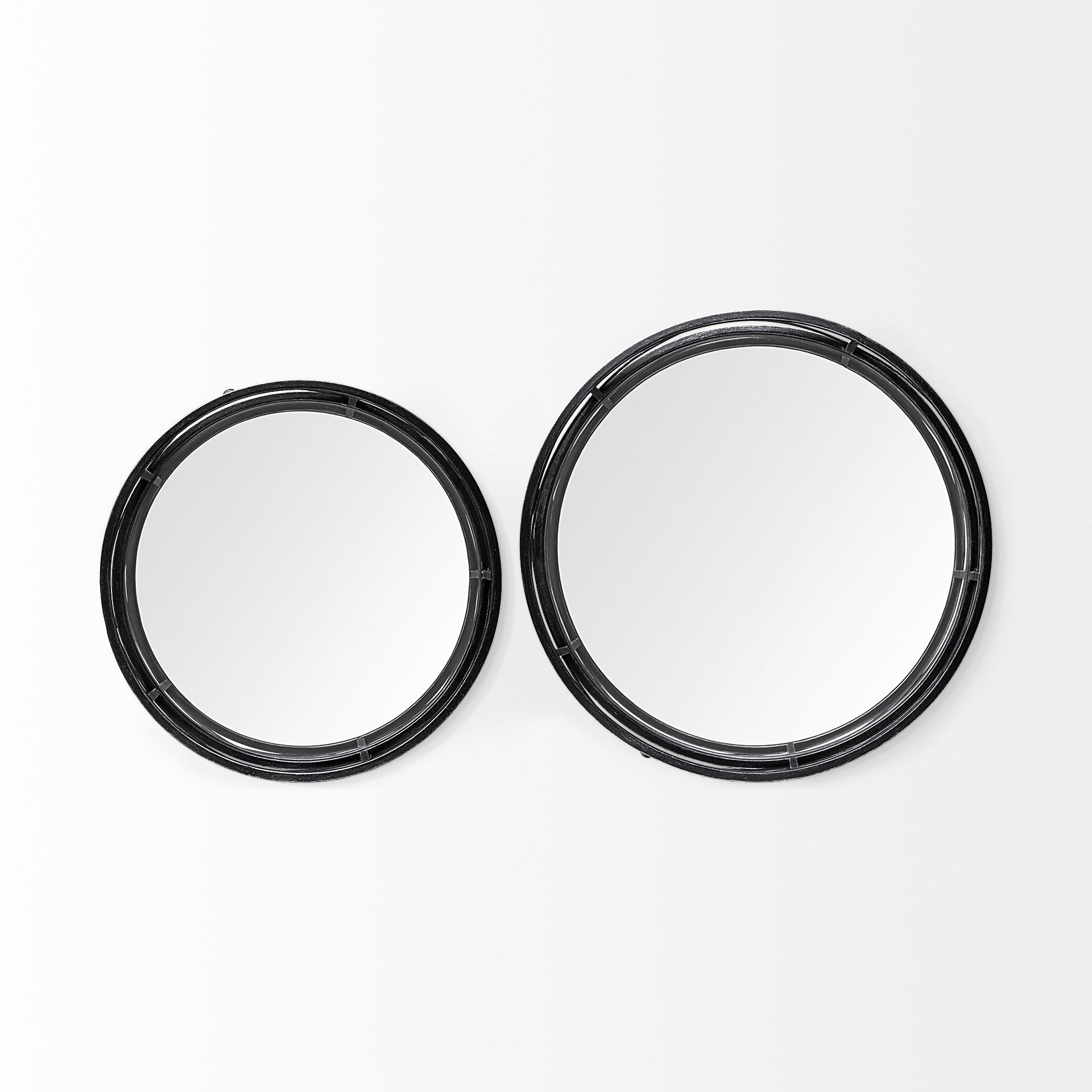 Piers (Set of 2) Black Metal Mirrored Round Trays, Decorative Tray by Mercana, 22" length x 22.05" width x 4.13" height View 8