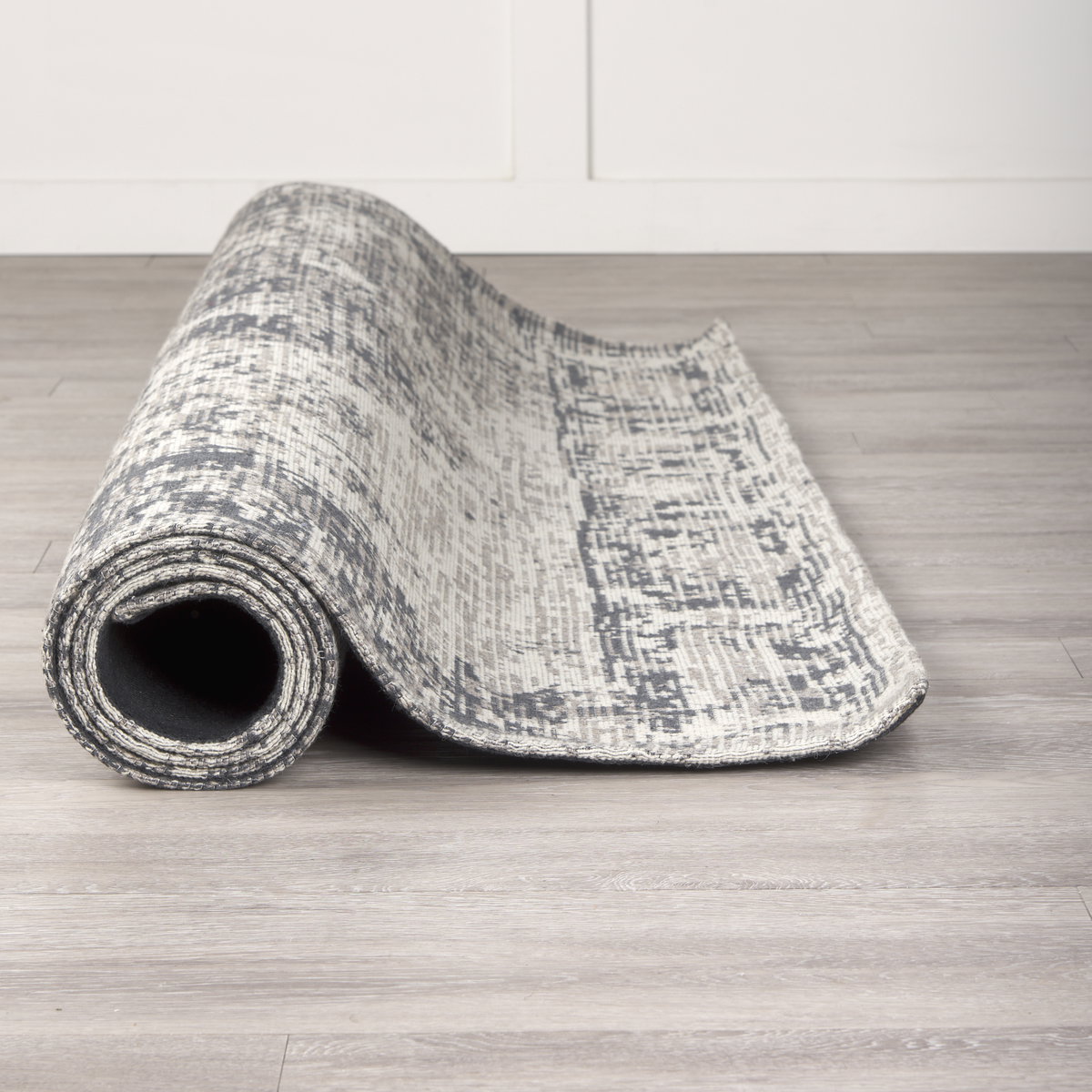 Greyson 96.0L x 60.0W x 0.4H Gray Area Rug, by Mercana, 8' length x 5' width x 0.98" height View 2