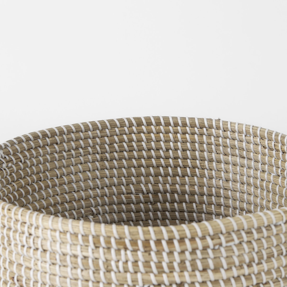 Maddie (Set of 3) Light Brown with White Dipped Seagrass Round Basket  with Handles, Bins & Basket by Mercana, 15.75" length x 15.75" width x 17.32" height View 7