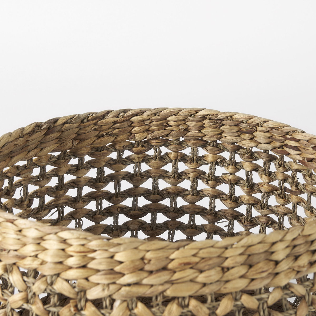 Dakota (Set of 3) Medium Brown Seagrass Round Basket, Bins & Basket by Mercana, 17.72" length x 17.72" width x 11.81" height View 6