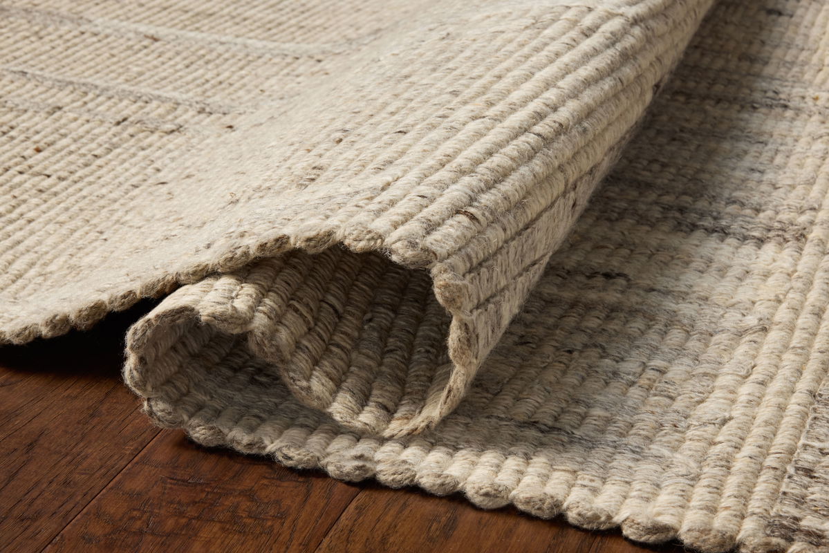 Loloi Valentina Rug, 5'6" length x 8'6" width View 4