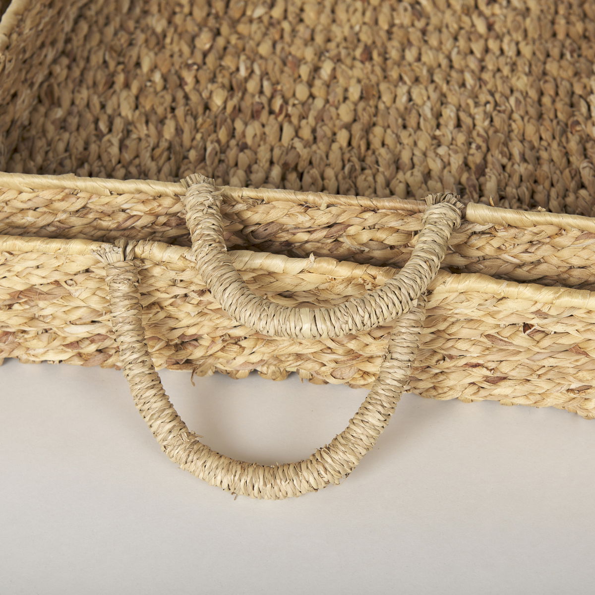 Hona Set of 2 Large Rectangular Nesting Water Hyacinth Trays, Decorative Tray by Mercana, 27.95" length x 18.11" width x 3.15" height View 7