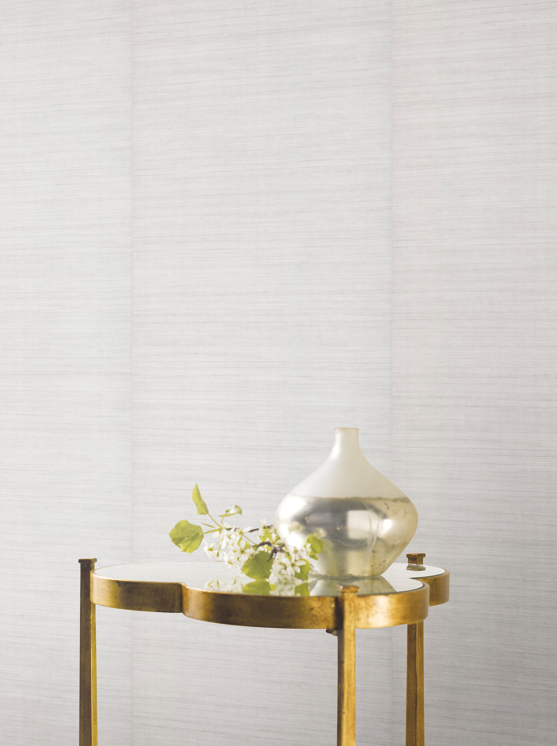 Silk Elegance White Wallpaper large image 