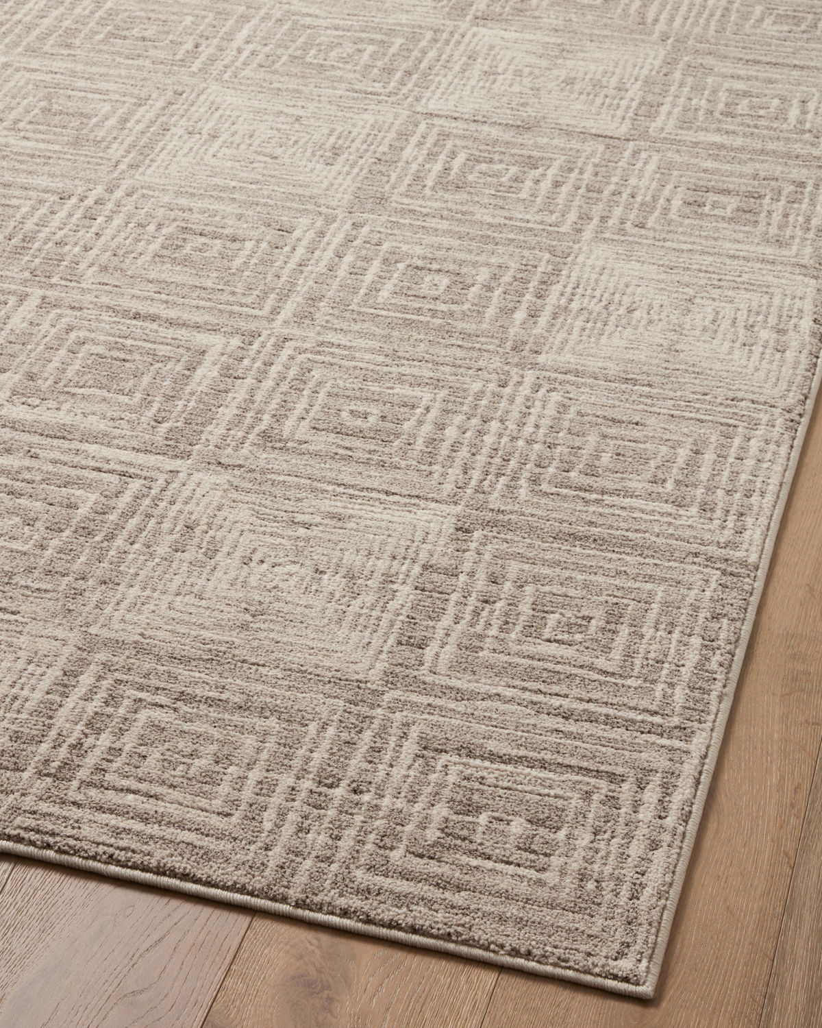 Loloi Darby Rug, 5'3" length x 7'6" width View 7
