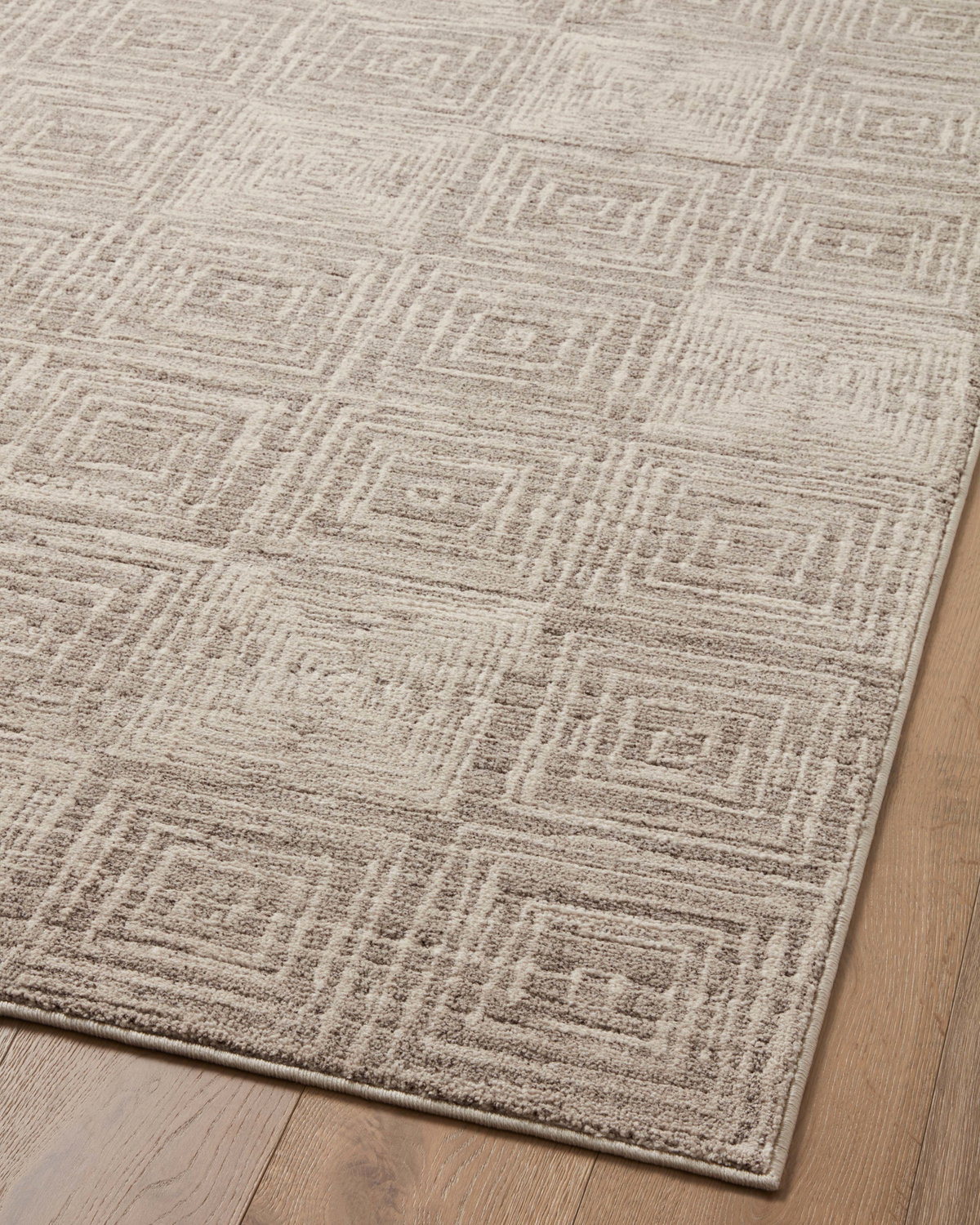 Loloi Darby Rug, 5'3" length x 7'6" width View 7