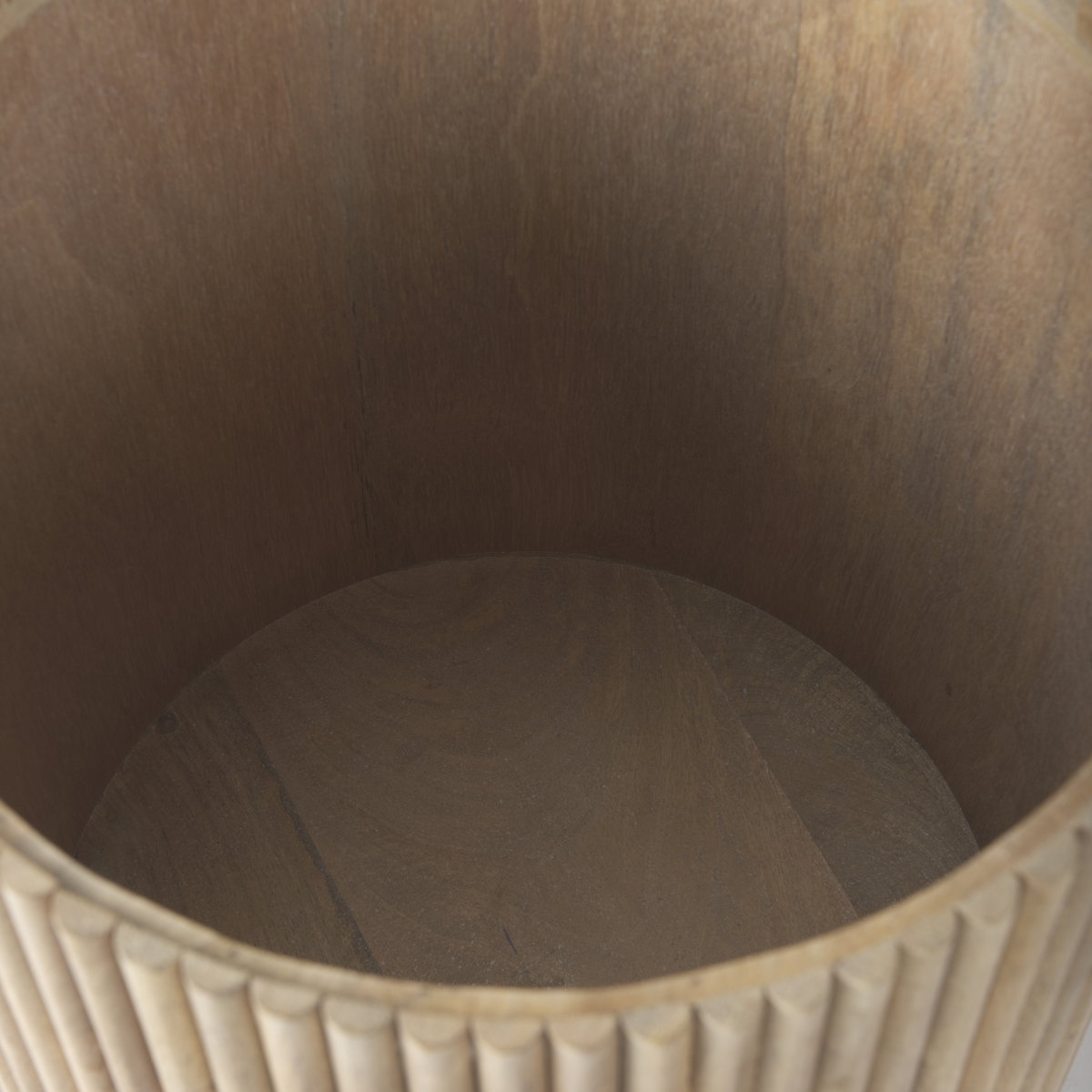 Terra 18L x 18W x 22H Light Brown Wood Fluted Round Side Table, Side & End Table by Mercana, 18" length x 18" width x 22" height View 10