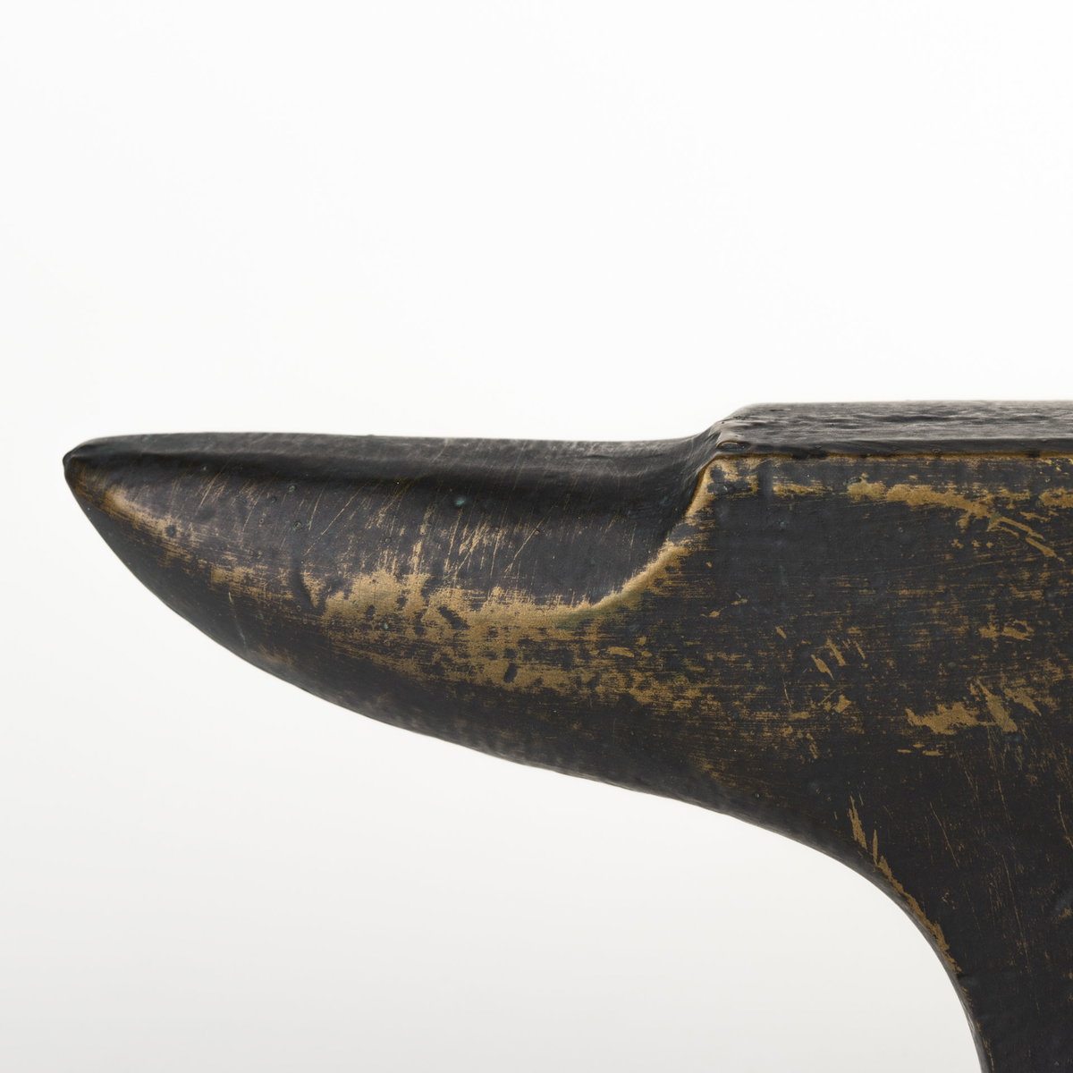 Anvilia (Set of 2) 12L x 4W Black With Gold Accents Anvil Shaped Bookends, by Mercana, 11.81" length x 3.54" width x 6.3" height View 9