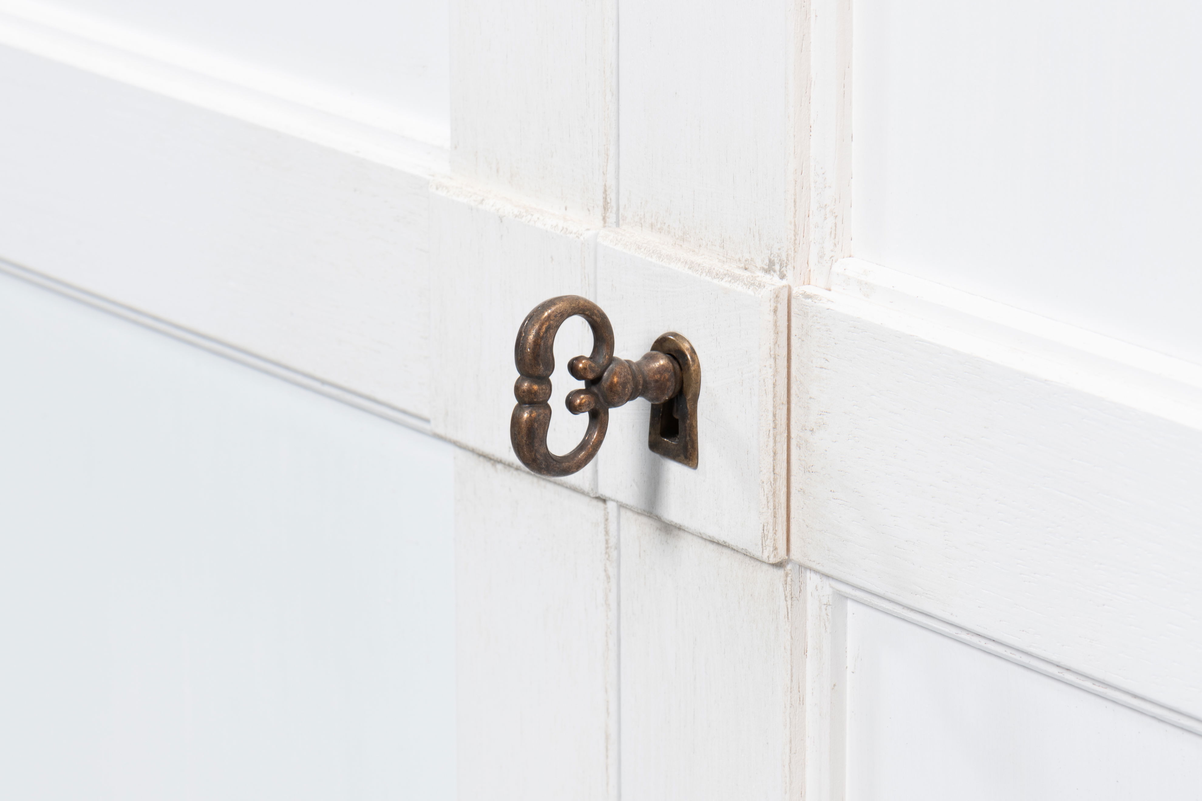 Bookcase With Doors, Cortina White large image 