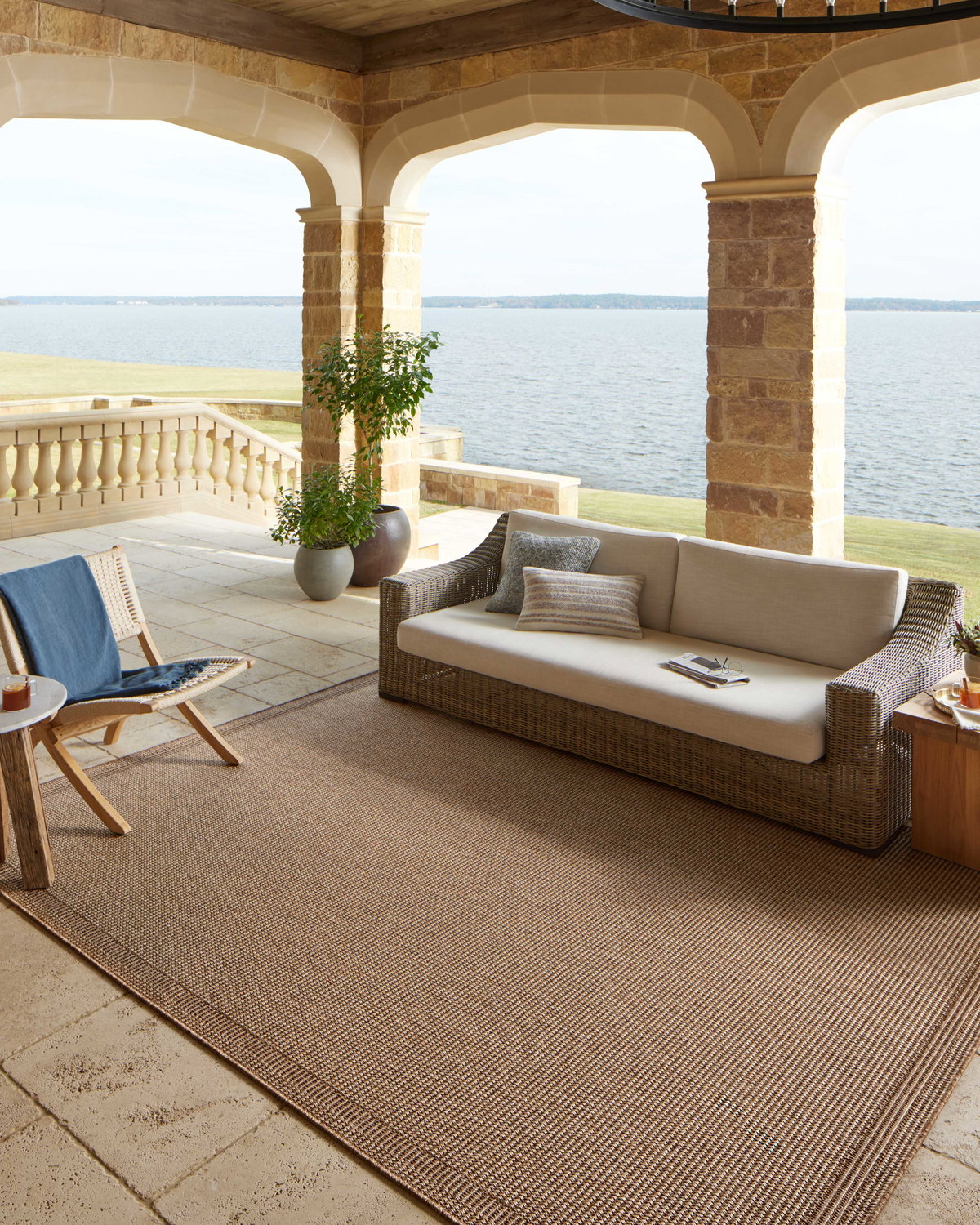 Loloi Merrick Rug, 1'6" length x 1'6" width View 2