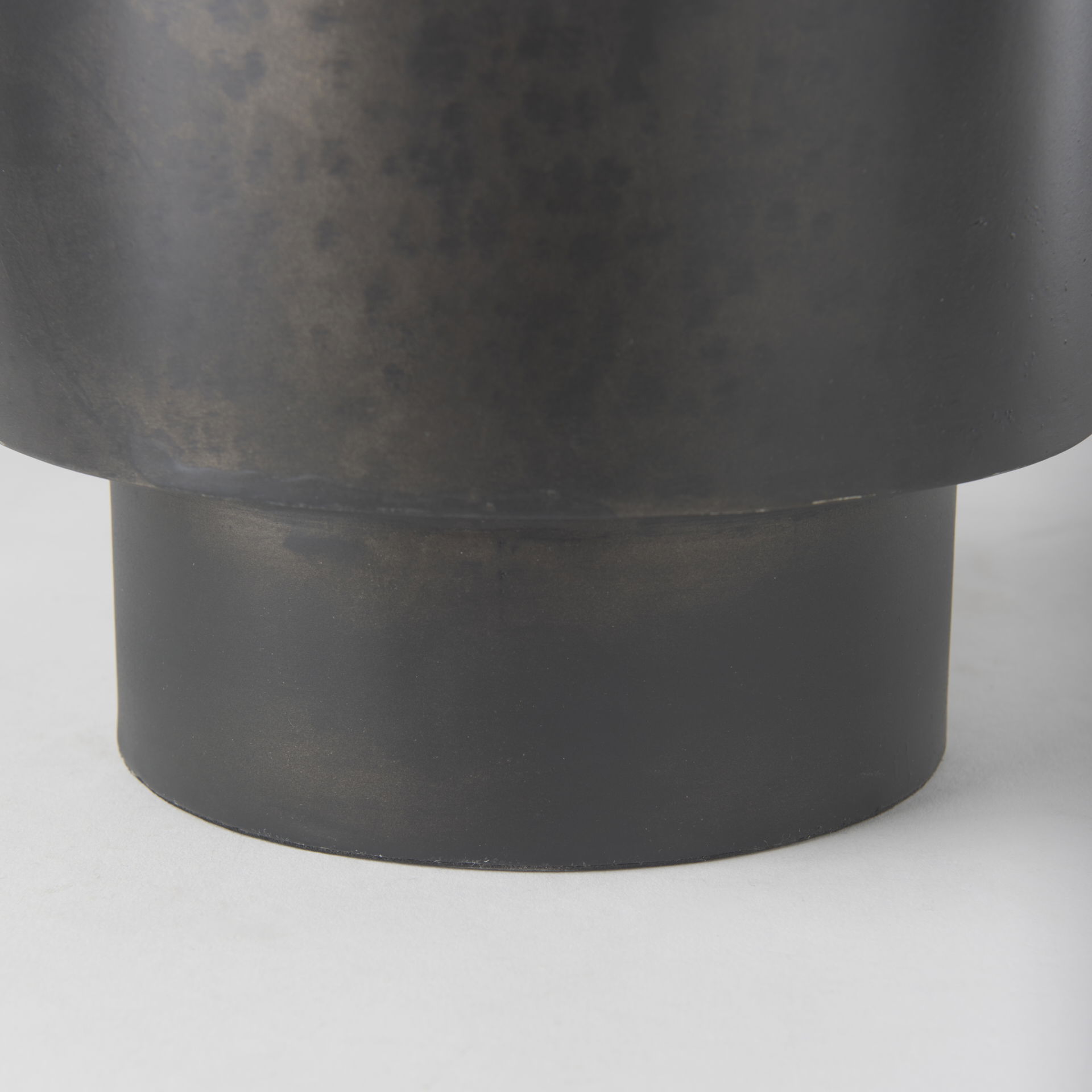 Juno 8.5H Large Black Iron Vase large image 