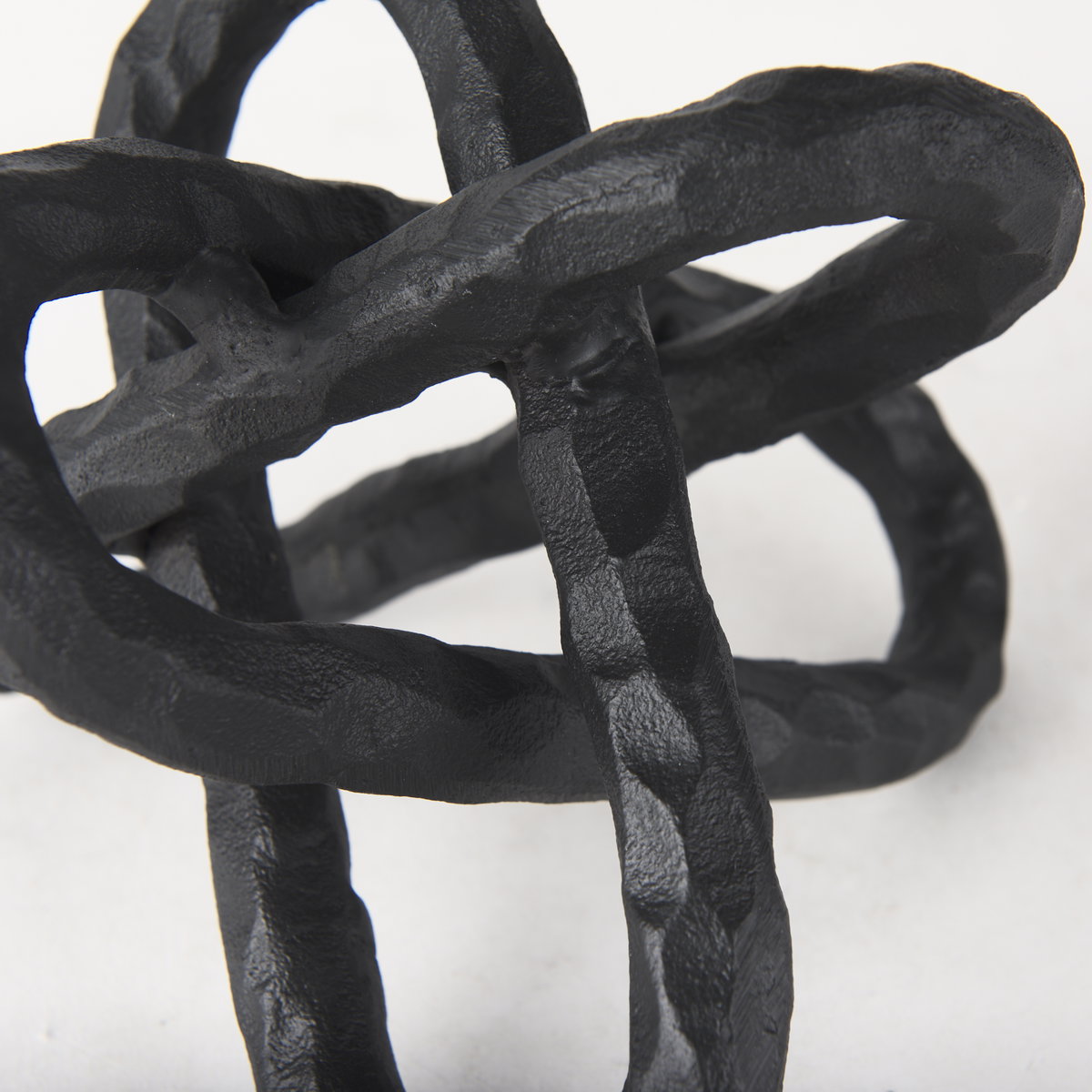 Wilhelm I (Small) 7L x 7W Black Metal Link Decor Object, Decorative Object by Mercana, 6.69" length x 6.69" width x 6.69" height View 10