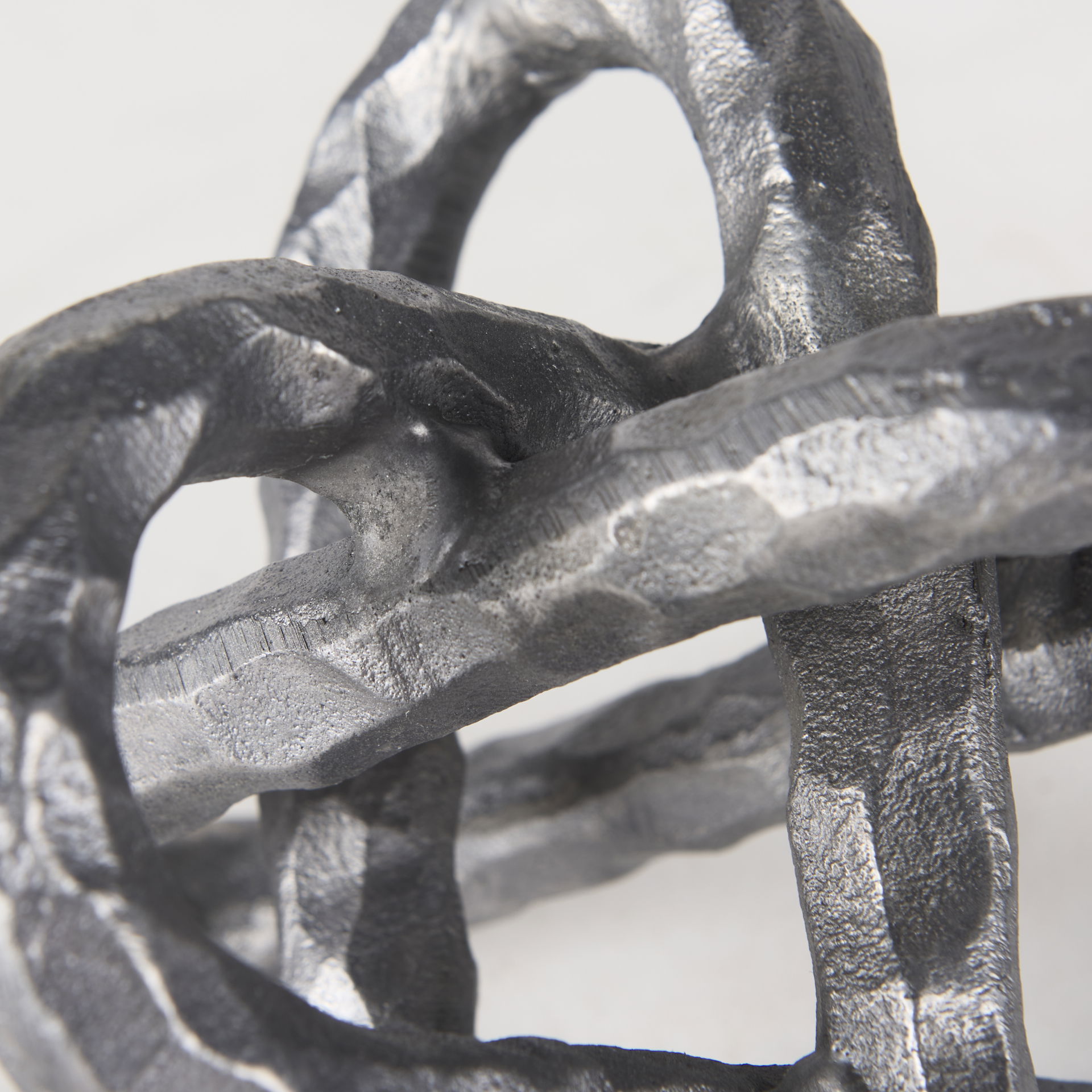 Wilhelm I (Small) 7L x 7W Silver Metal Link Decor Object, Decorative Object by Mercana, 6.69" length x 6.69" width x 6.69" height View 7