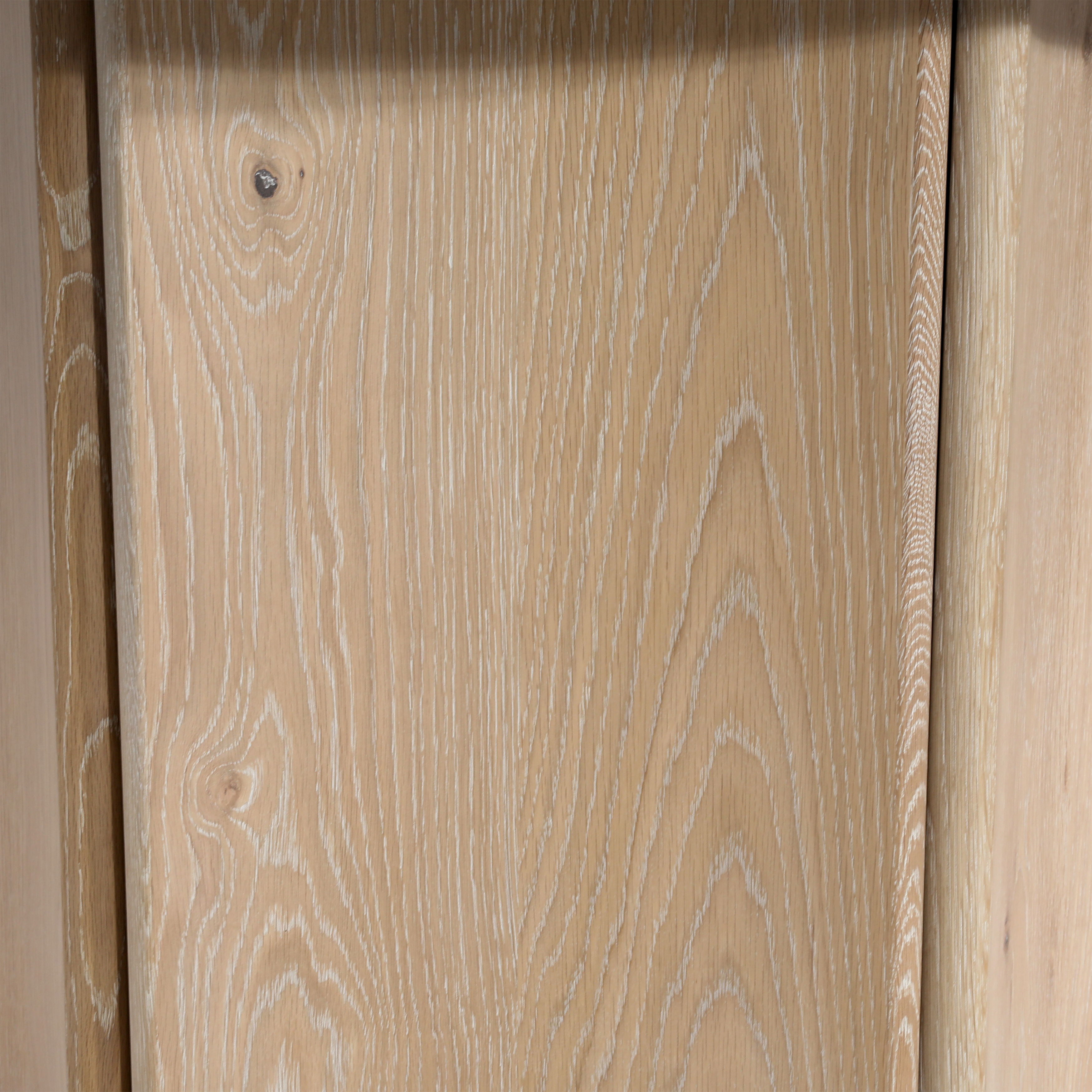 Oja Round Dining Table, by Dovetail, 59" width x 29.4" height x 59" diameter x 59" depth View 4