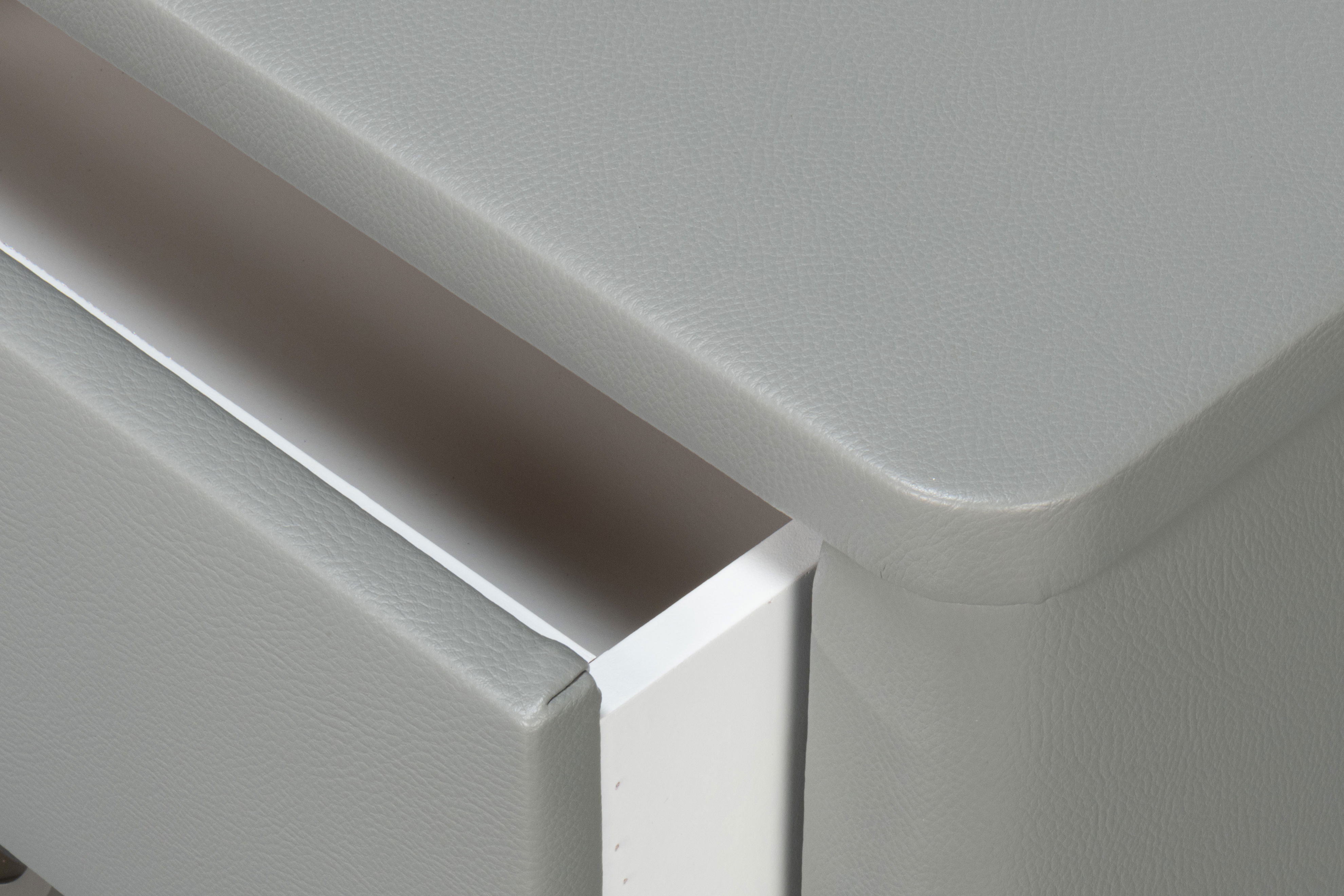Avvolto Three Drawer Night Stand large image 