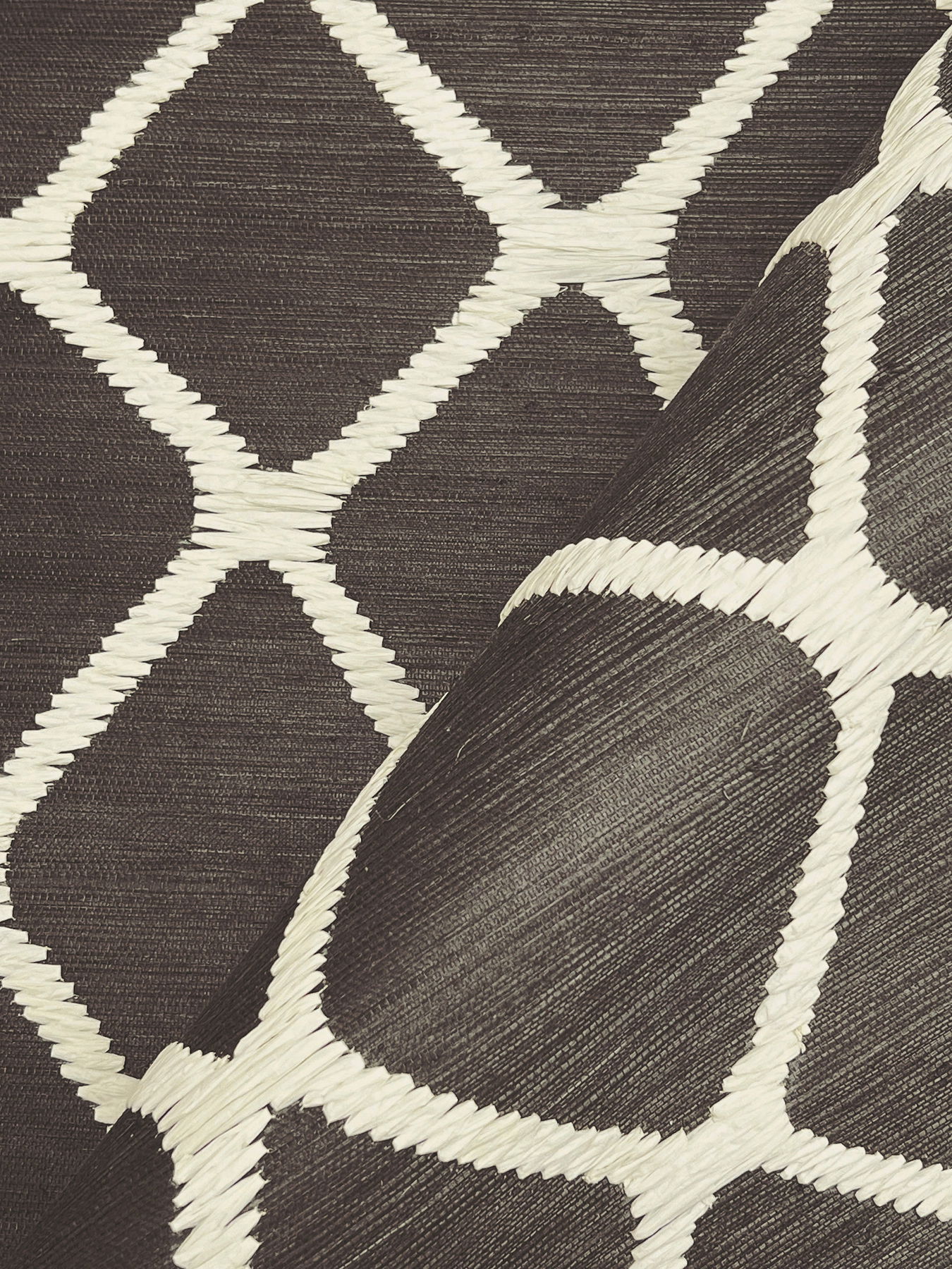 Tonga Black & White Wallpaper large image 