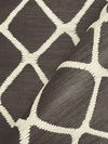 Tonga Black & White Wallpaper thumbnail 3