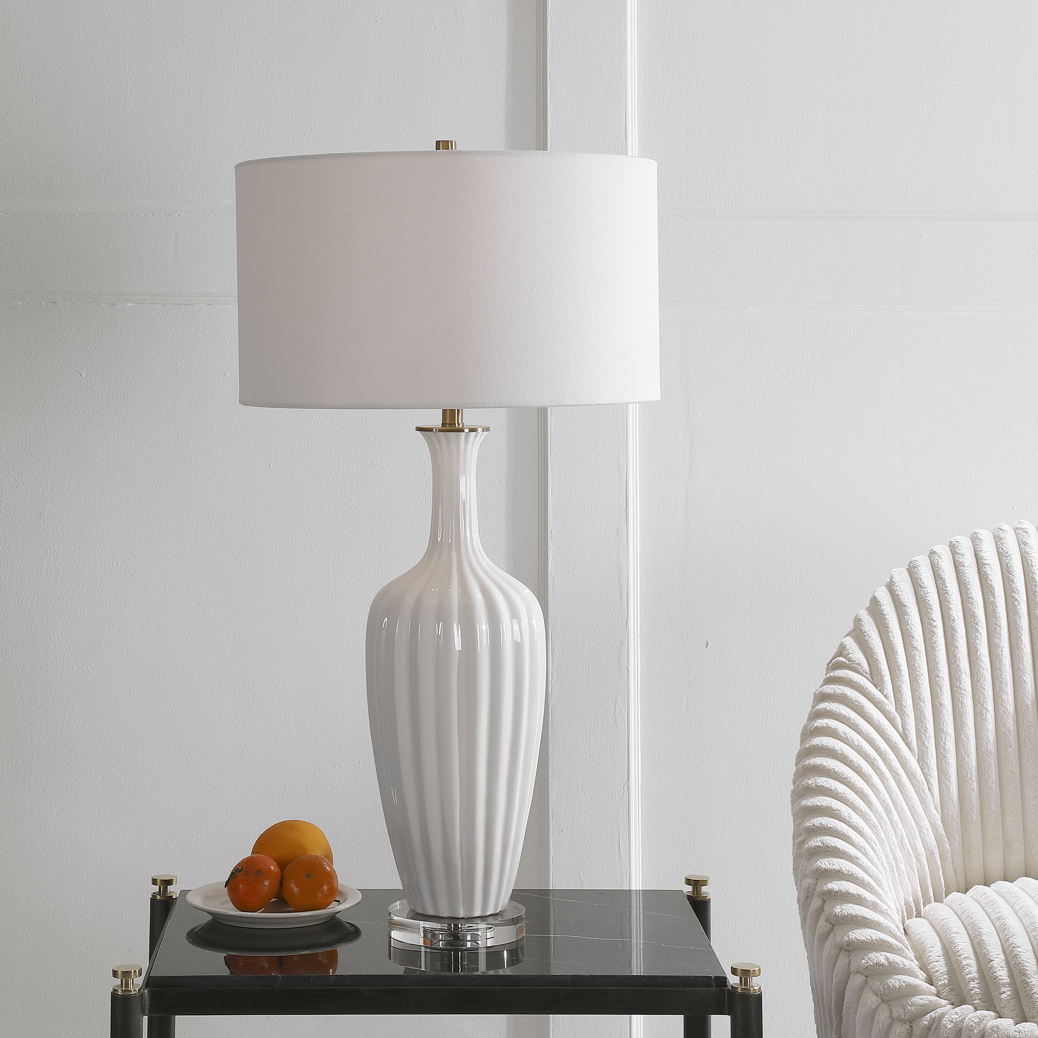 Strauss White Ceramic Table Lamp large image 