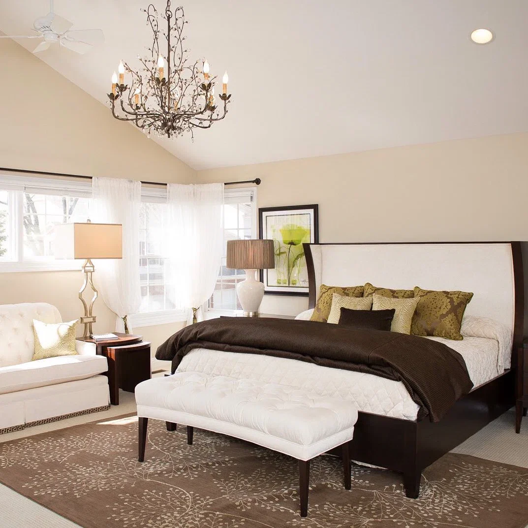 Crystal Bud 8 - Light Chandelier, by Currey and Company, 33" width x 33" height x 33" depth View 2