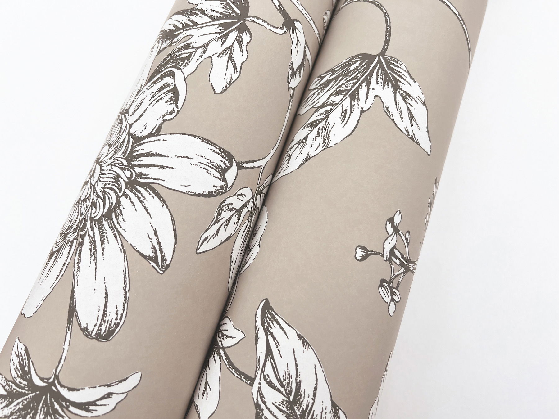 Passion Flower Toile Linen Wallpaper large image 