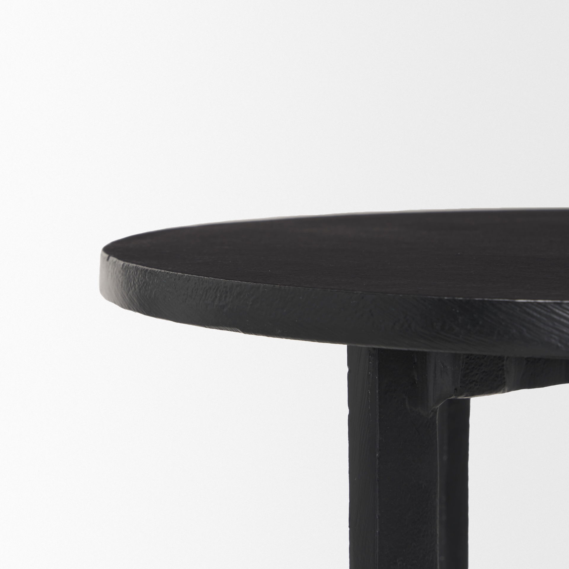 Sobi Textured Matte Black Round Metal Accent Table, Side & End Table by Mercana, 18" length x 18" width x 21.5" height View 7