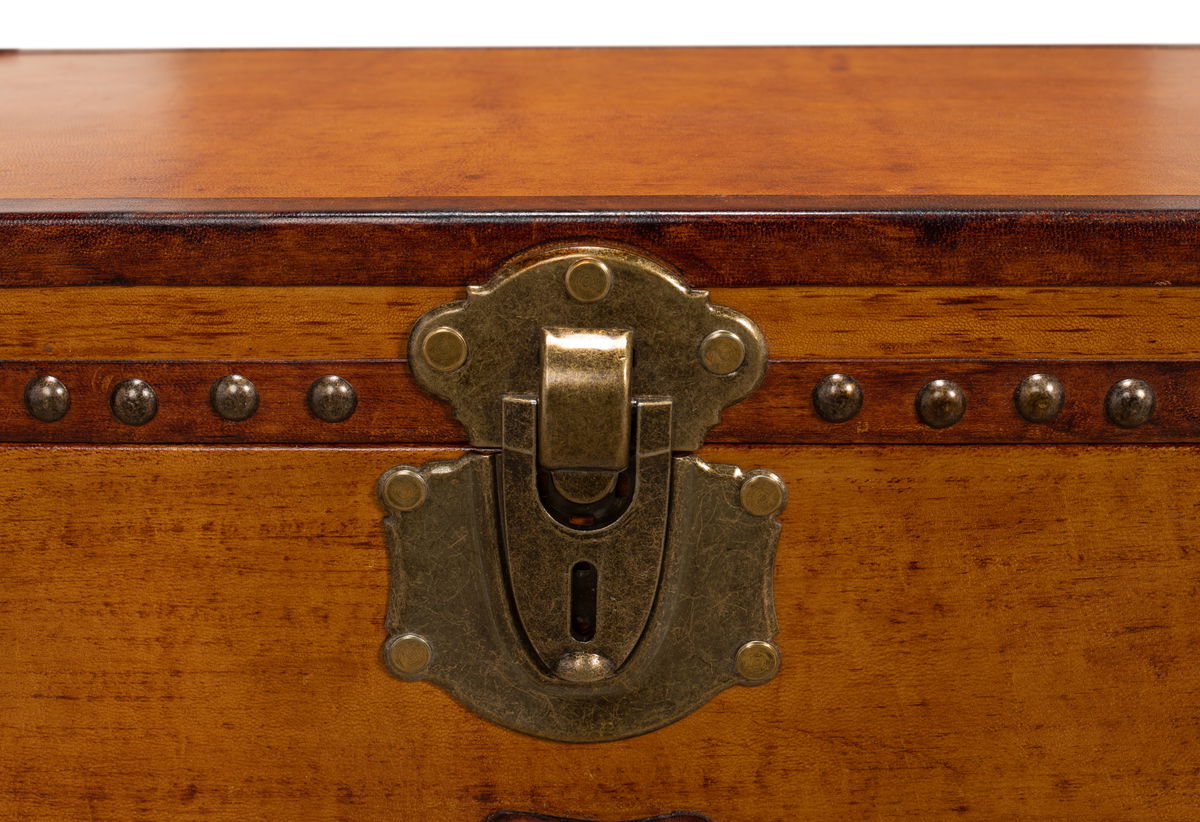 Abilene Leather Box W/Stand, by Sarreid, 1'1" length x 1'11" width x 1'8" height View 5