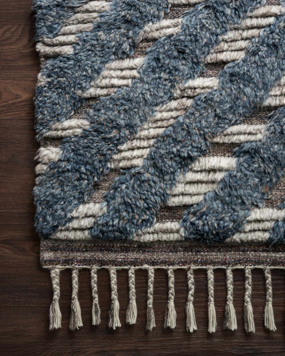 Loloi Khalid Rug, 4' length x 6' width View 5