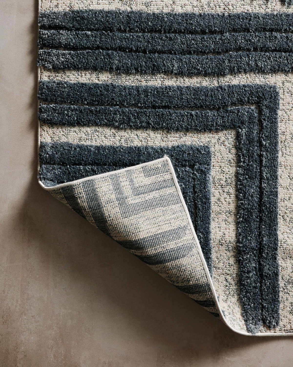 Loloi Hagen Rug, 2'7" length x 4' width View 6