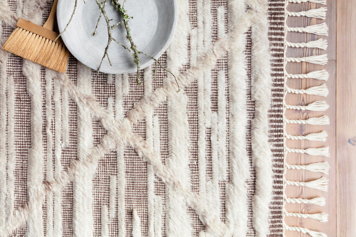 Loloi Khalid Rug, 4' length x 6' width View 3