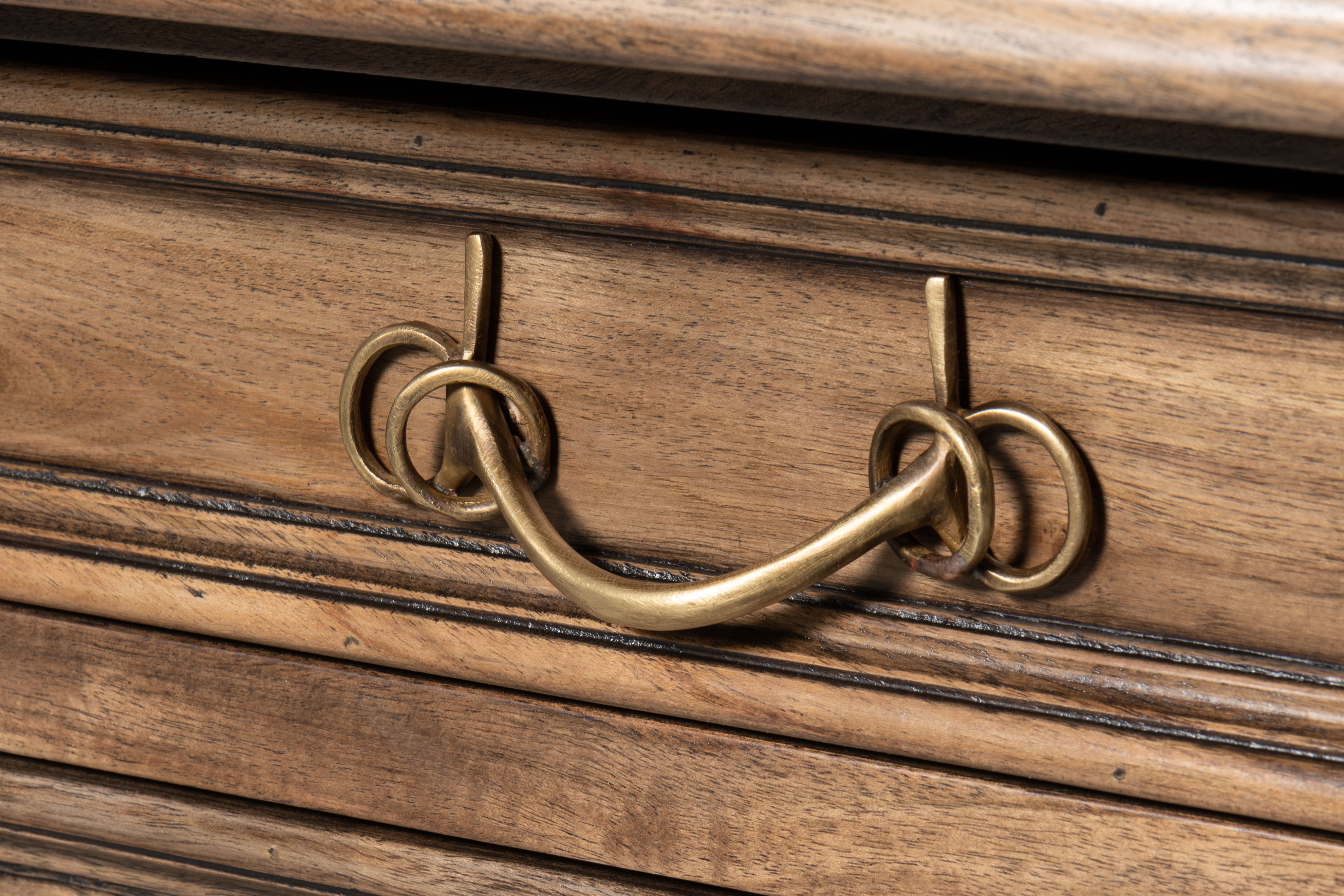 Game Of Thornes Desk large image 