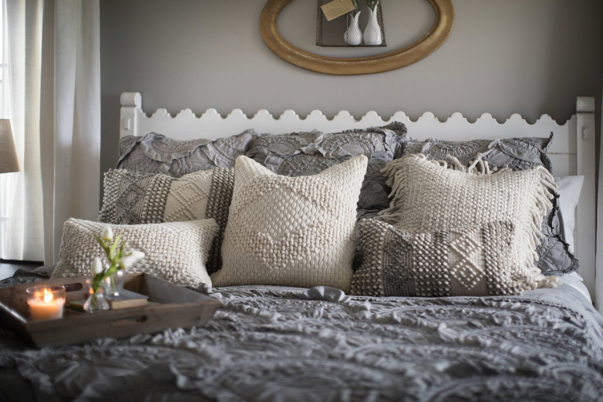 Magnolia Home by Joanna Gaines x Loloi Pillows Pillow, Decorative Pillow, 22" length x 22" width View 10
