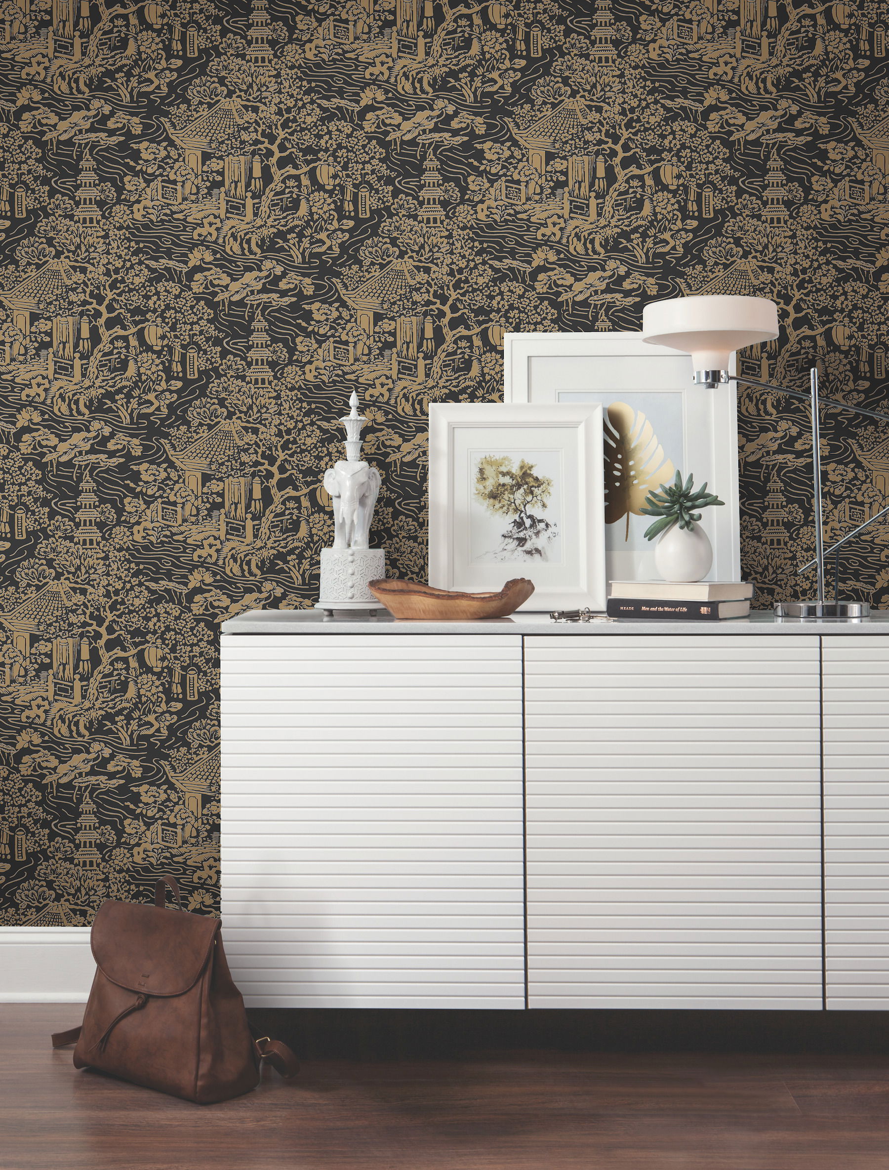 Chinoiserie Black & Gold Wallpaper large image 