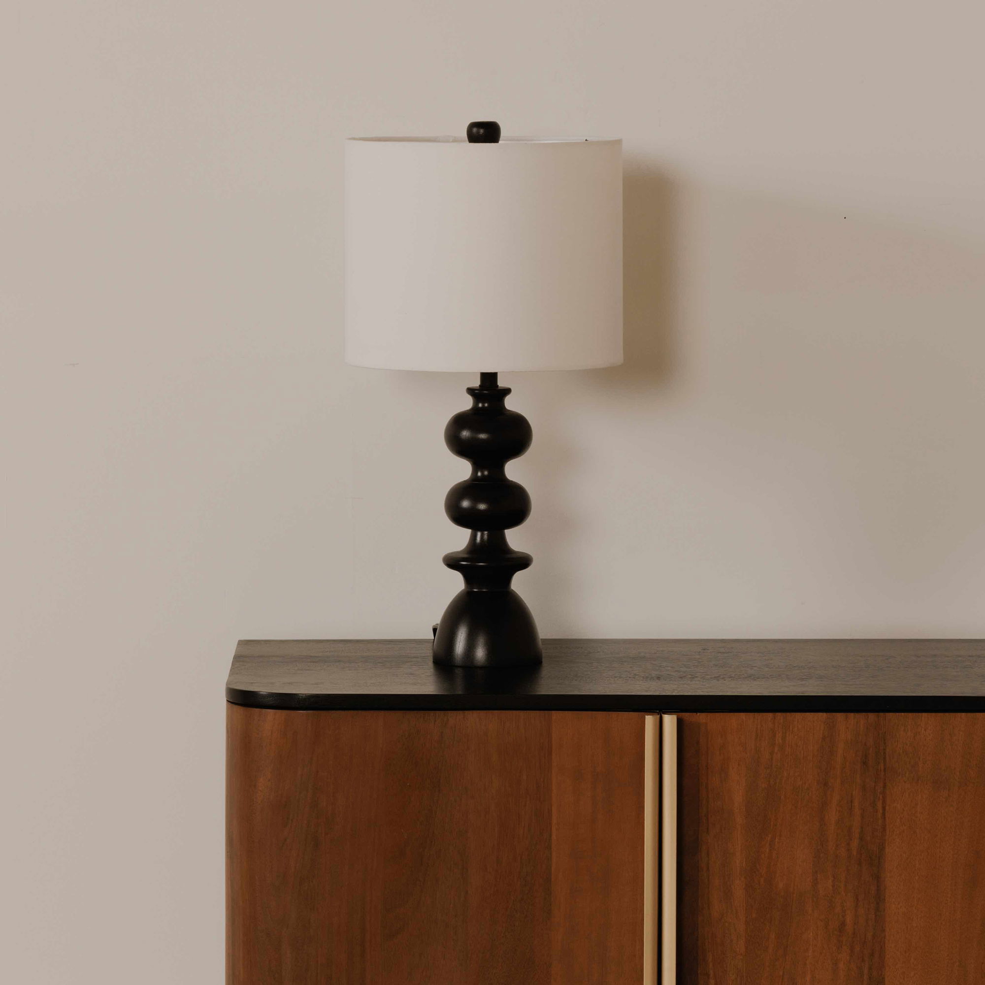 Gwen Table Lamp Black large image 