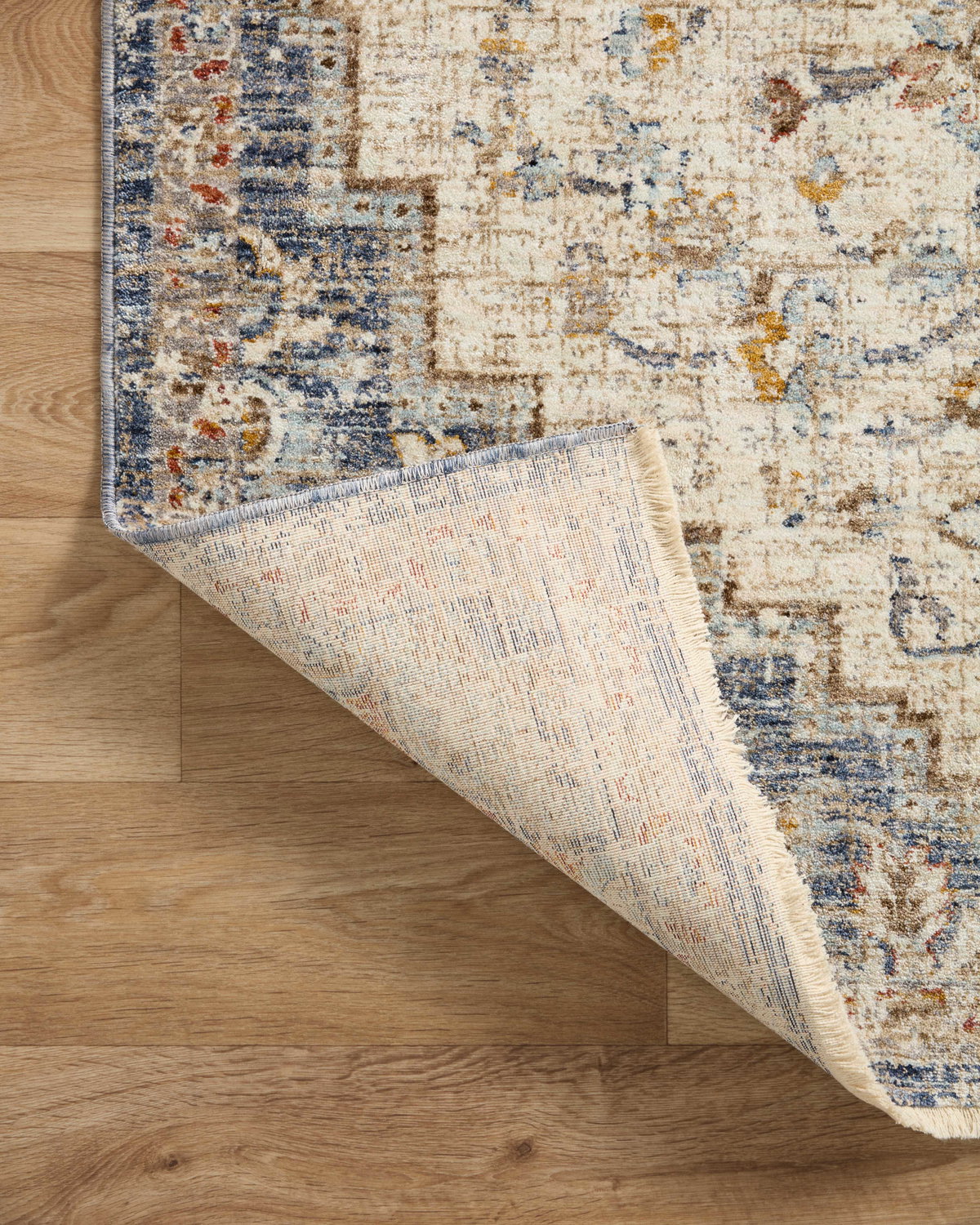 Loloi Sorrento Rug, 1'6" length x 1'6" width View 6