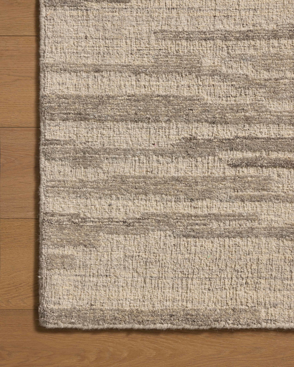 Loloi Hartley Rug, 1'6" length x 1'6" width View 3