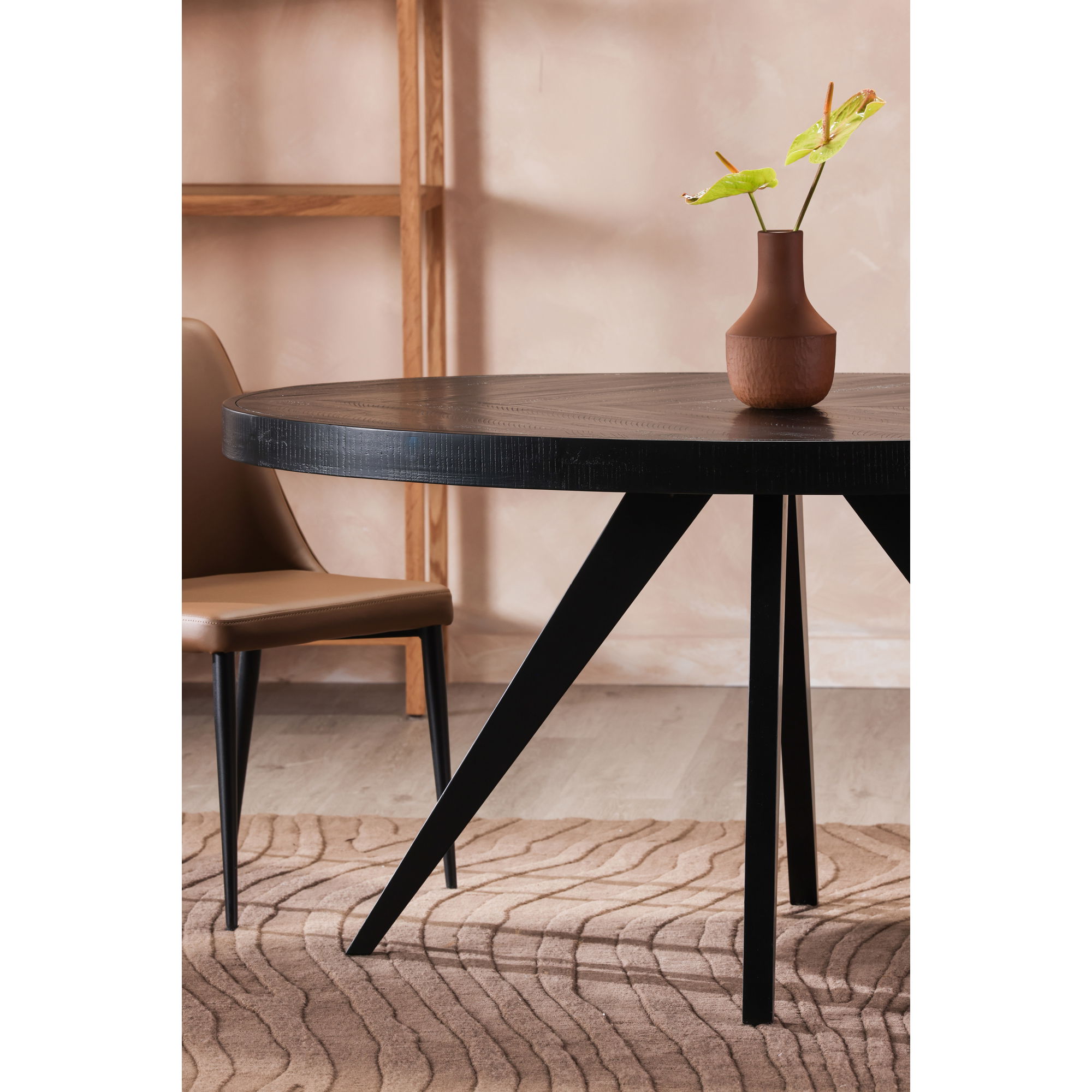 Parq Oval Dining Table Black large image 