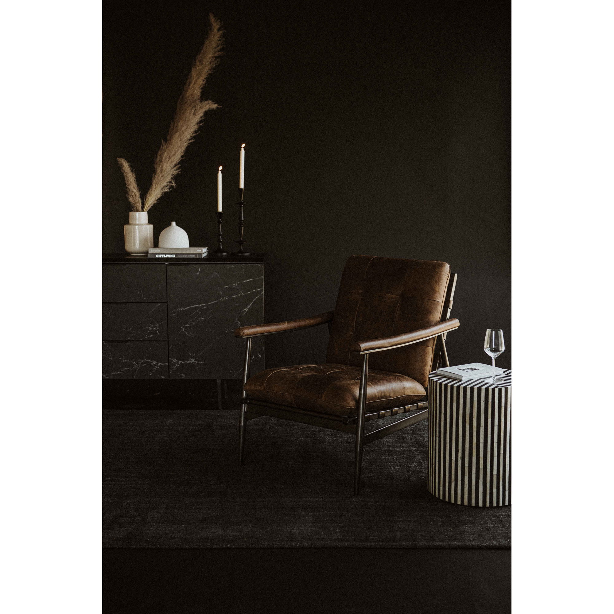 Chameau Side Table Black large image 