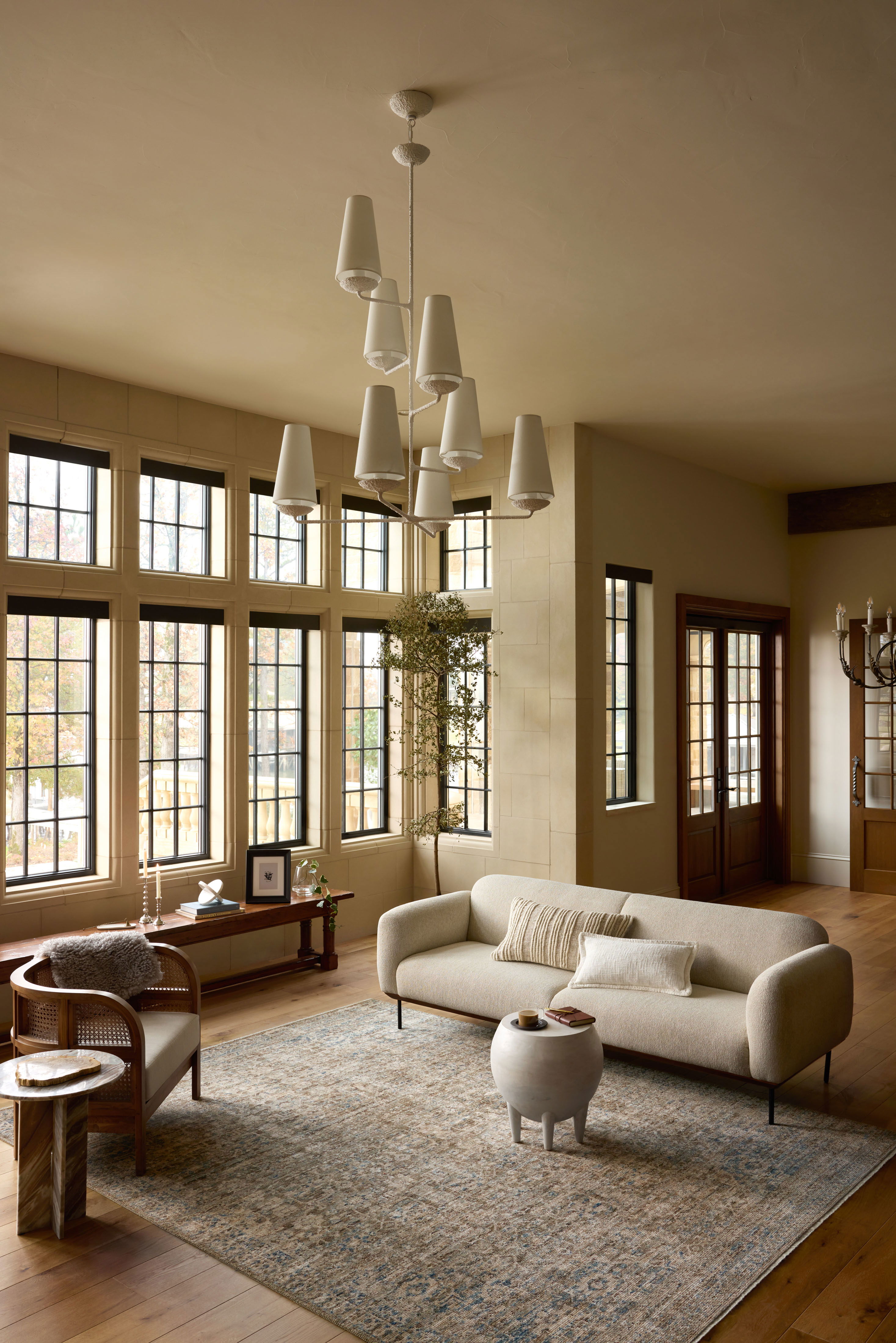 Loloi Heritage Rug, 8' length x 10' width View 2