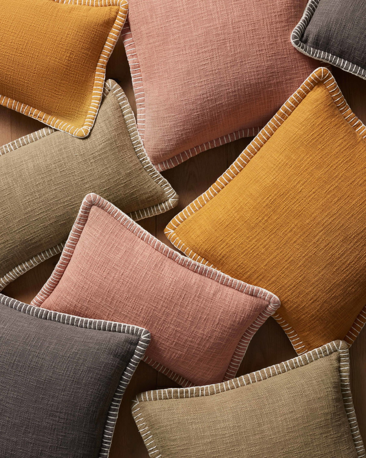 Loloi Pillows Pillow, Decorative Pillow, 22" length x 22" width View 2