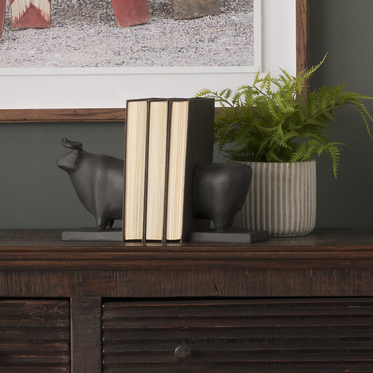 Taurus III (Set of 2) 9L x 4W Black Cast Aluminum Bull Bookends, by Mercana, 9" length x 4.25" width x 6.75" height View 2