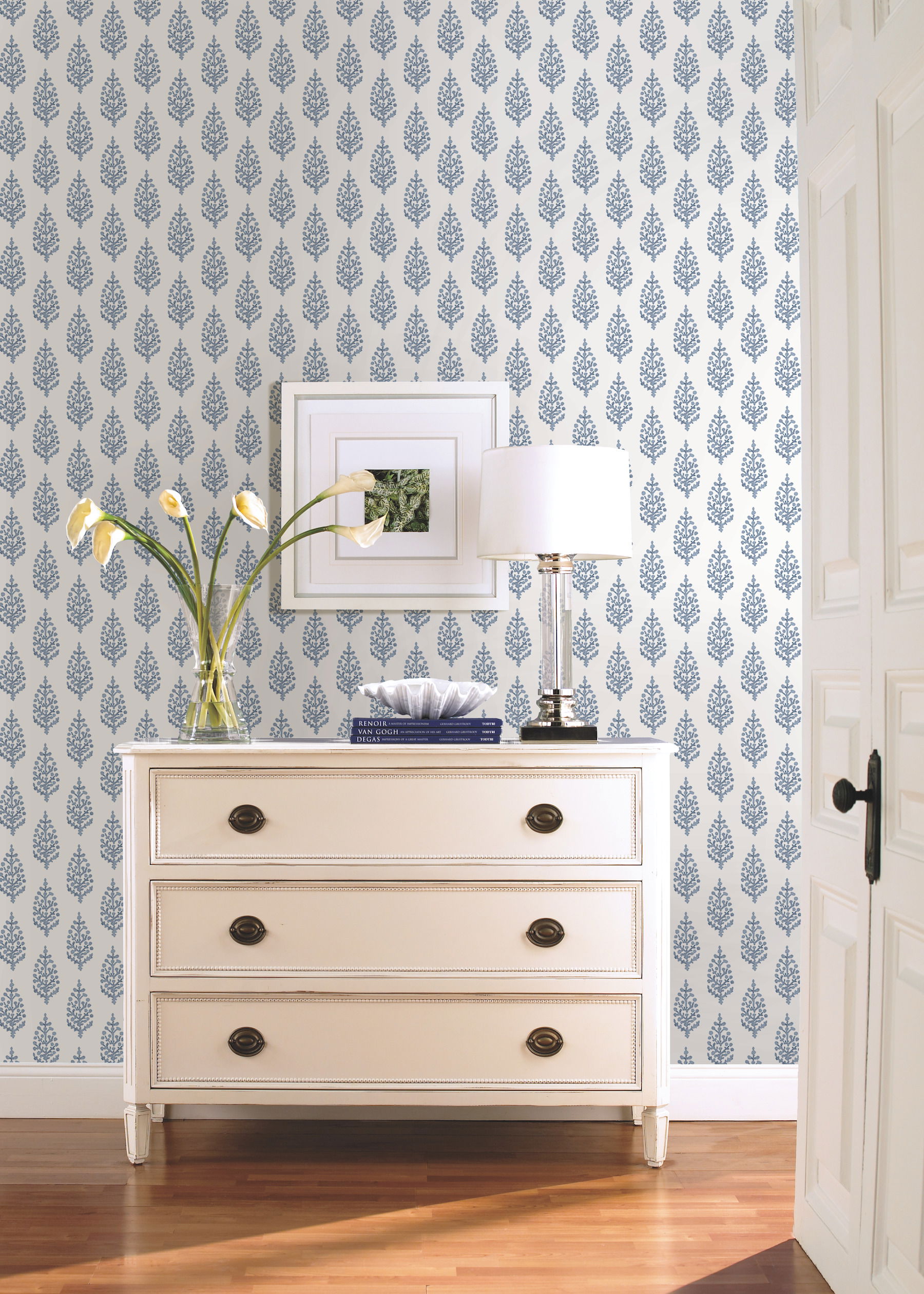 Paisley on Calico Blue Wallpaper large image 