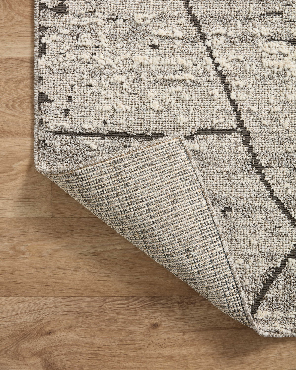 Loloi Fabian Rug, 4' length x 6' width View 6