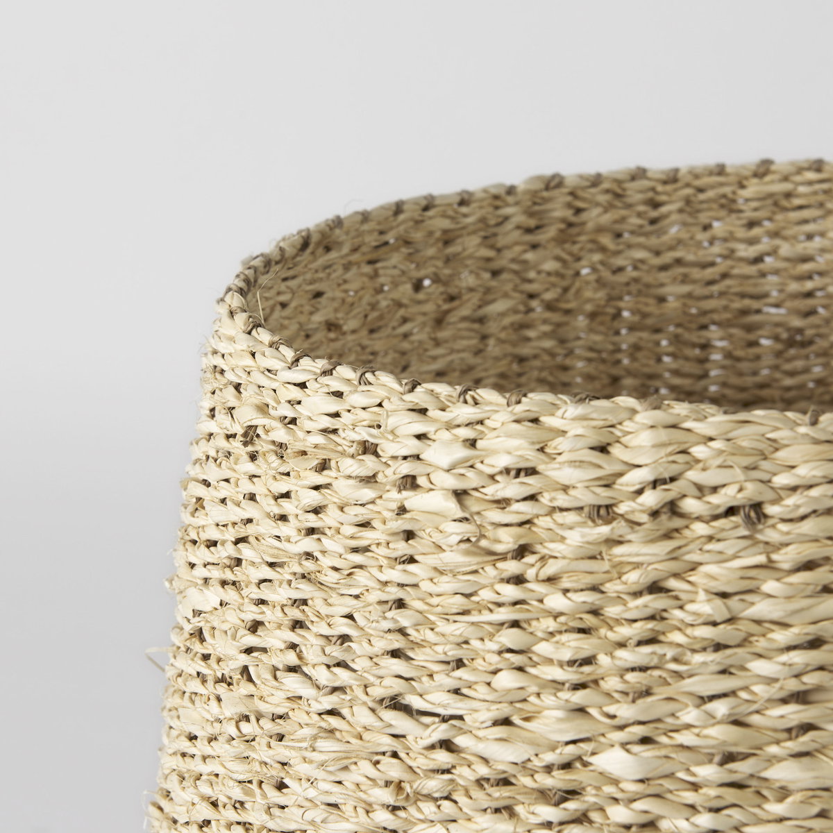 Sivannah  (Set of 3) Light Brown and Medium Brown Striped Seagrass Round Basket, Bins & Basket by Mercana, 19.69" length x 19.69" width x 23.62" height View 5