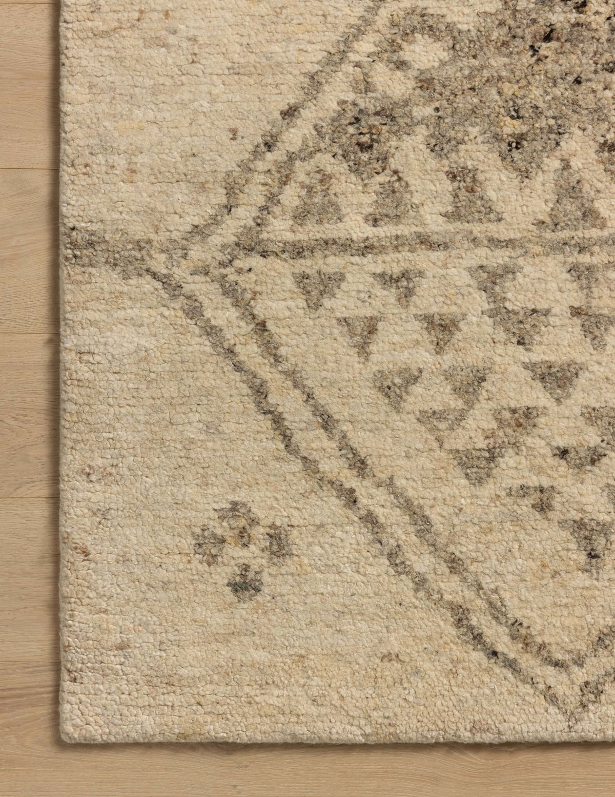 Loloi Meryl Rug, 2'6" length x 8'6" width View 3