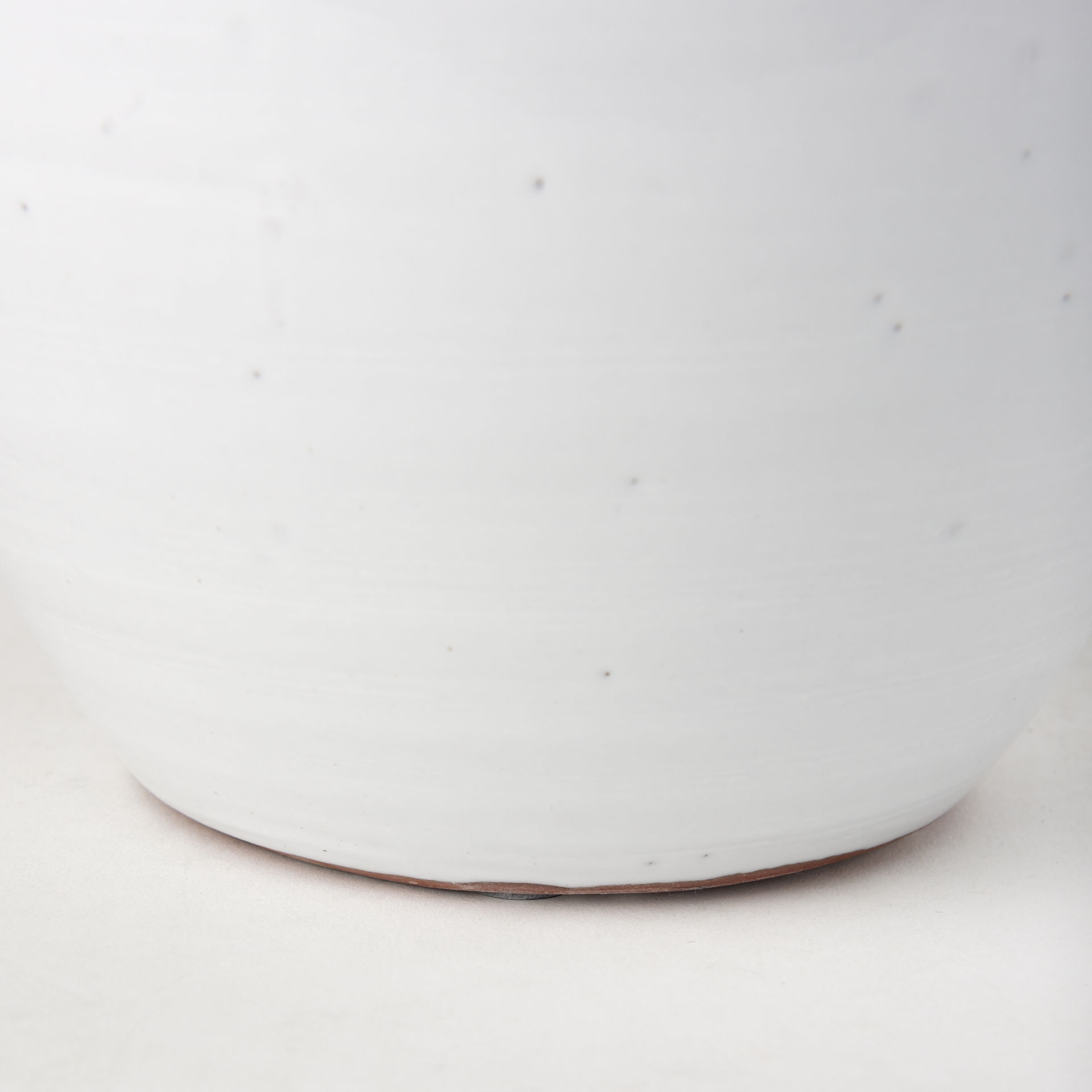 Basin Small Off-White Glazed Vase large image 