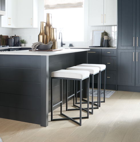 Frodo 26.4H Seat Height White Fabric Seat Black Metal Base Stool