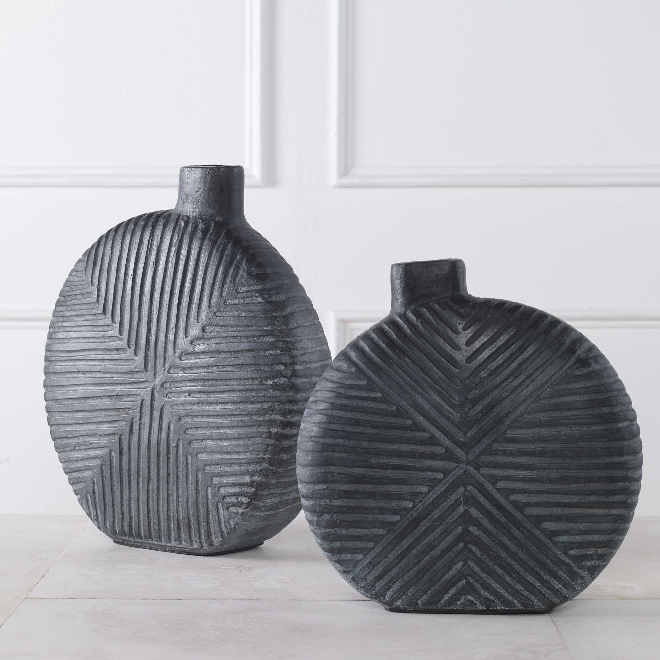 Viewpoint Aged Black Vases Set/2 large image 