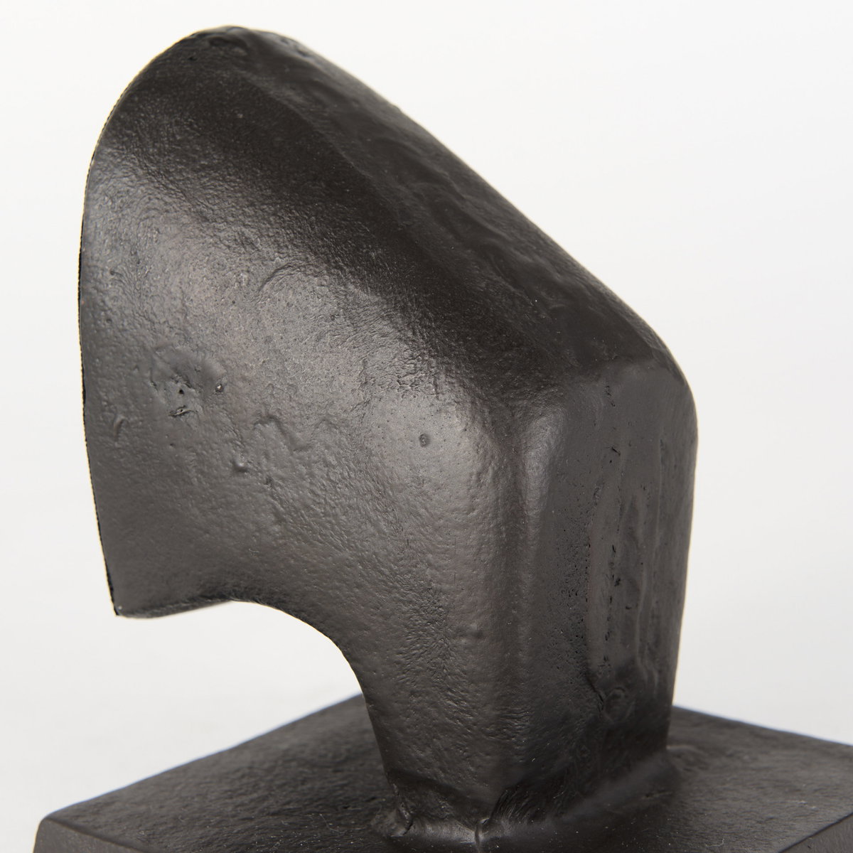 Tauro III (Set of 2) 10L x 5W Black Cast Aluminum Raging Bull Bookends, by Mercana, 9.5" length x 4.25" width x 5.75" height View 13