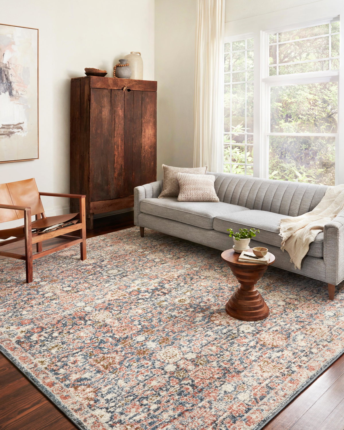 Loloi Saban Rug, 1'6" length x 1'6" width View 4